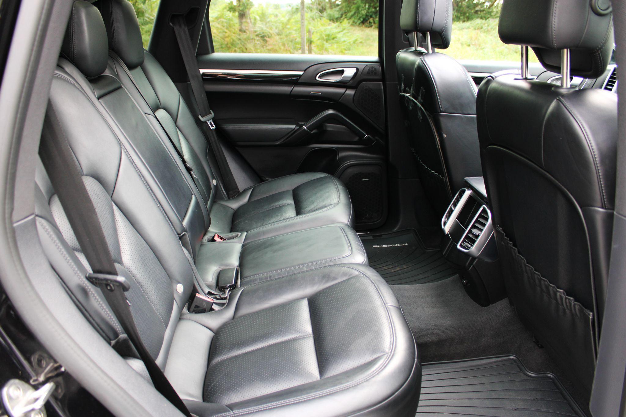 2016 Porsche Cayenne 4.2 TD V8 S TiptronicS 4WD Euro 6 (s/s) 5dr • 87,000 miles image 39