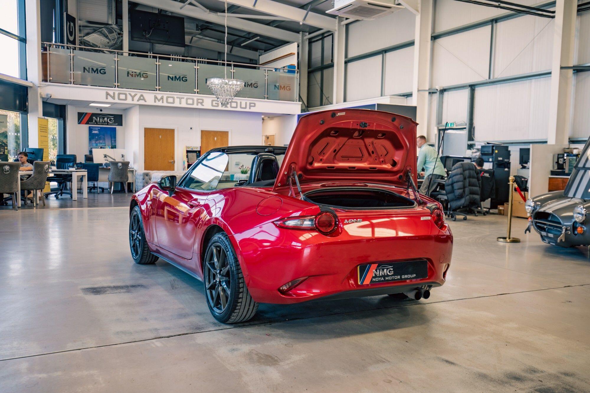 Mazda MX-5 view 27