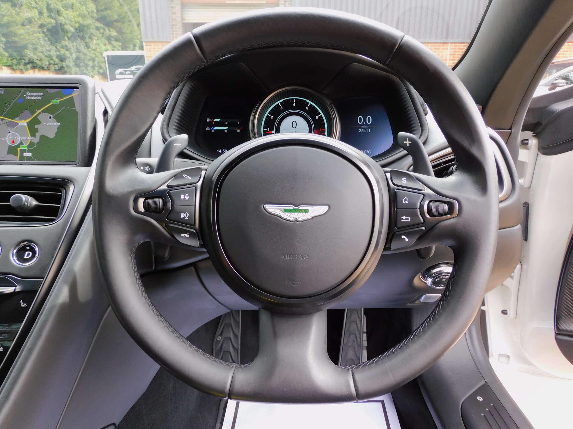 Aston Martin DB11 view 43