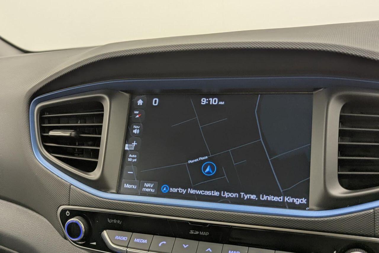 Hyundai IONIQ view 13