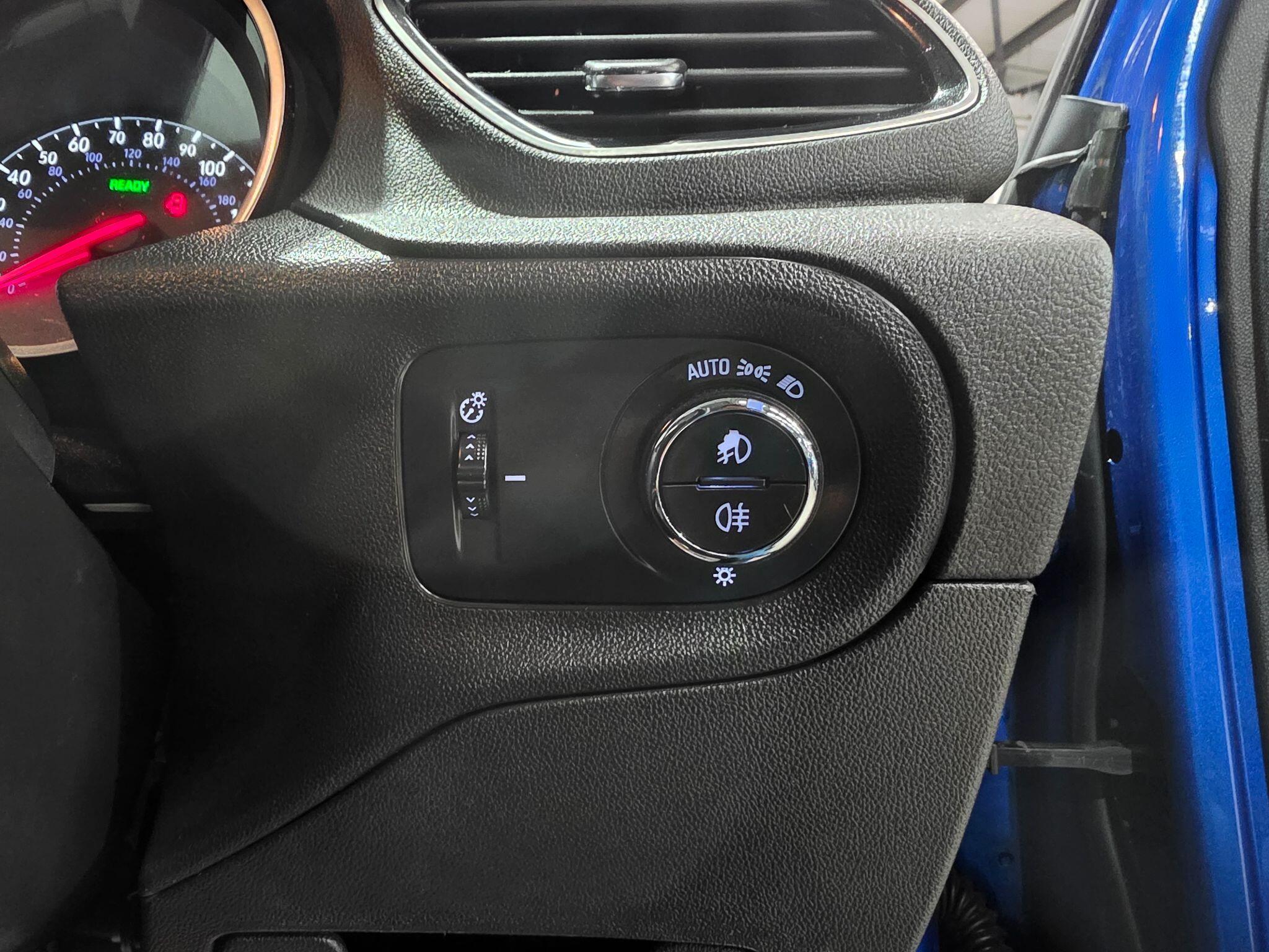 Vauxhall Grandland X view 16