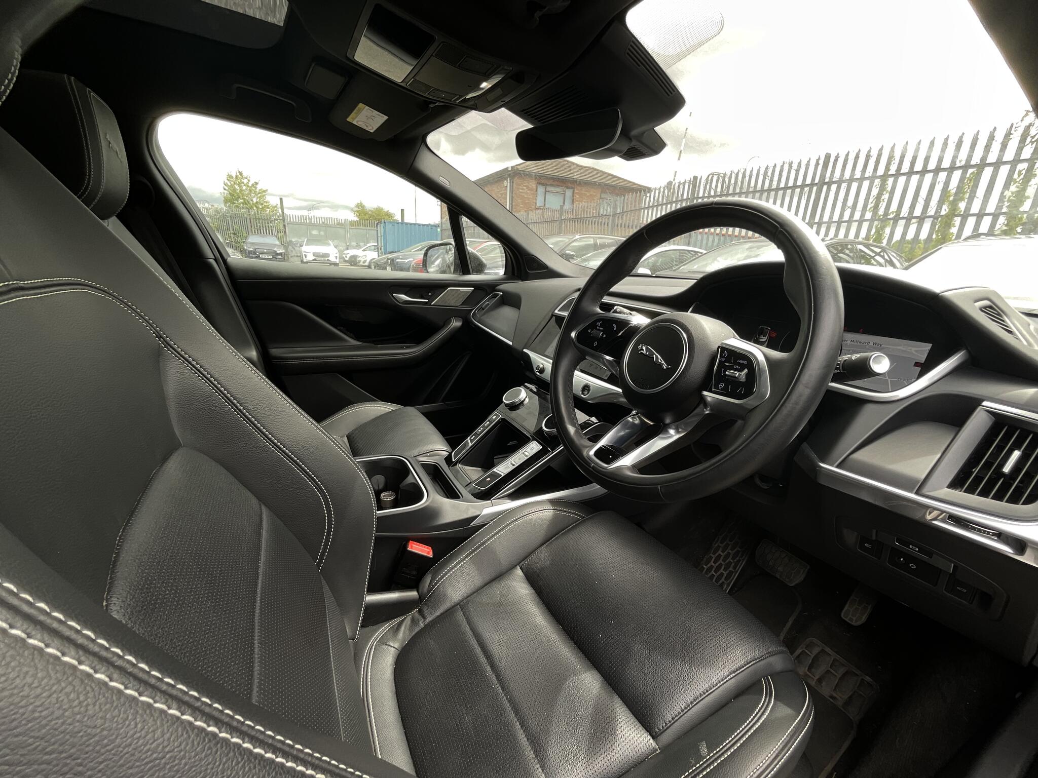 Jaguar I-Pace view 7