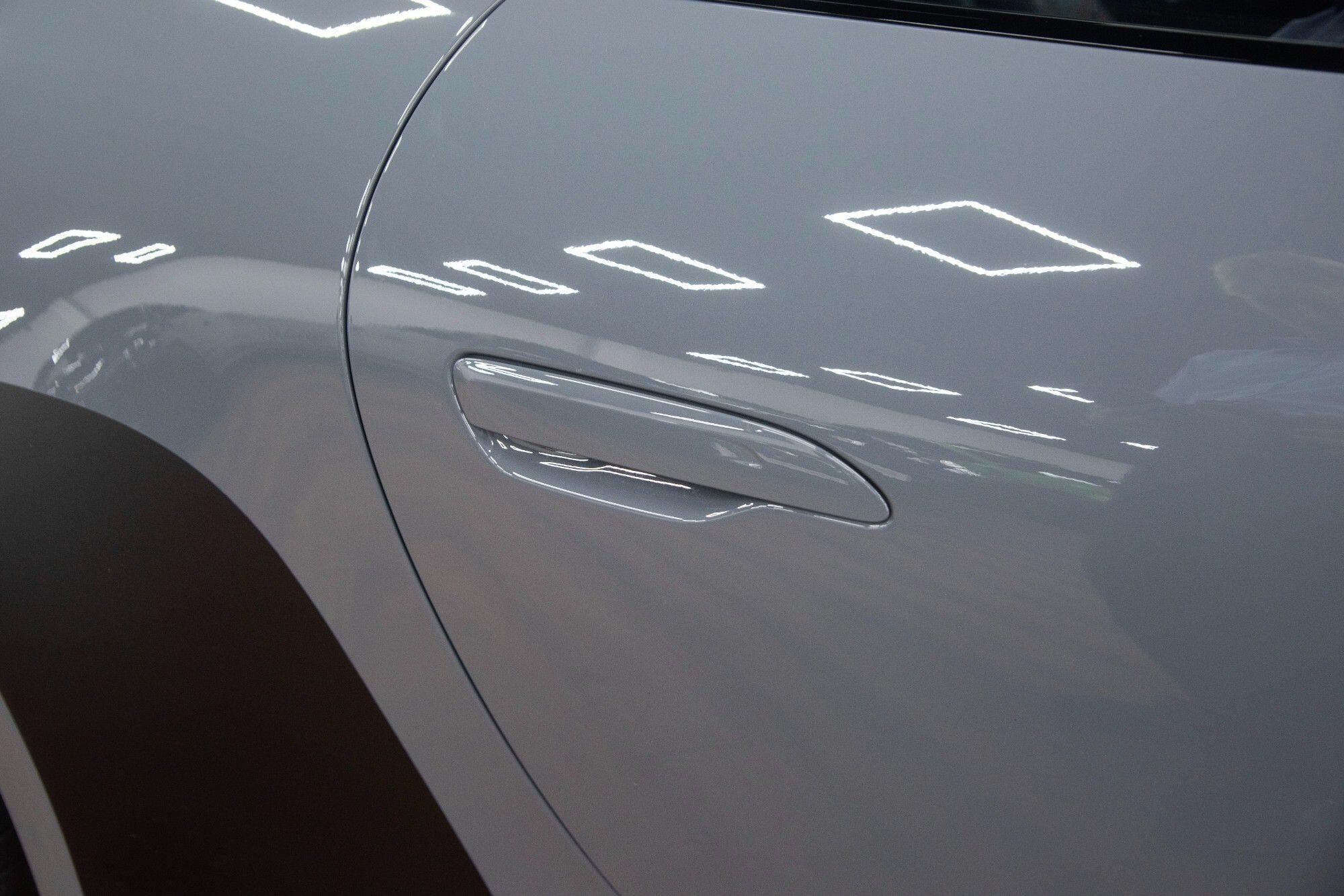 Porsche 911 view 16