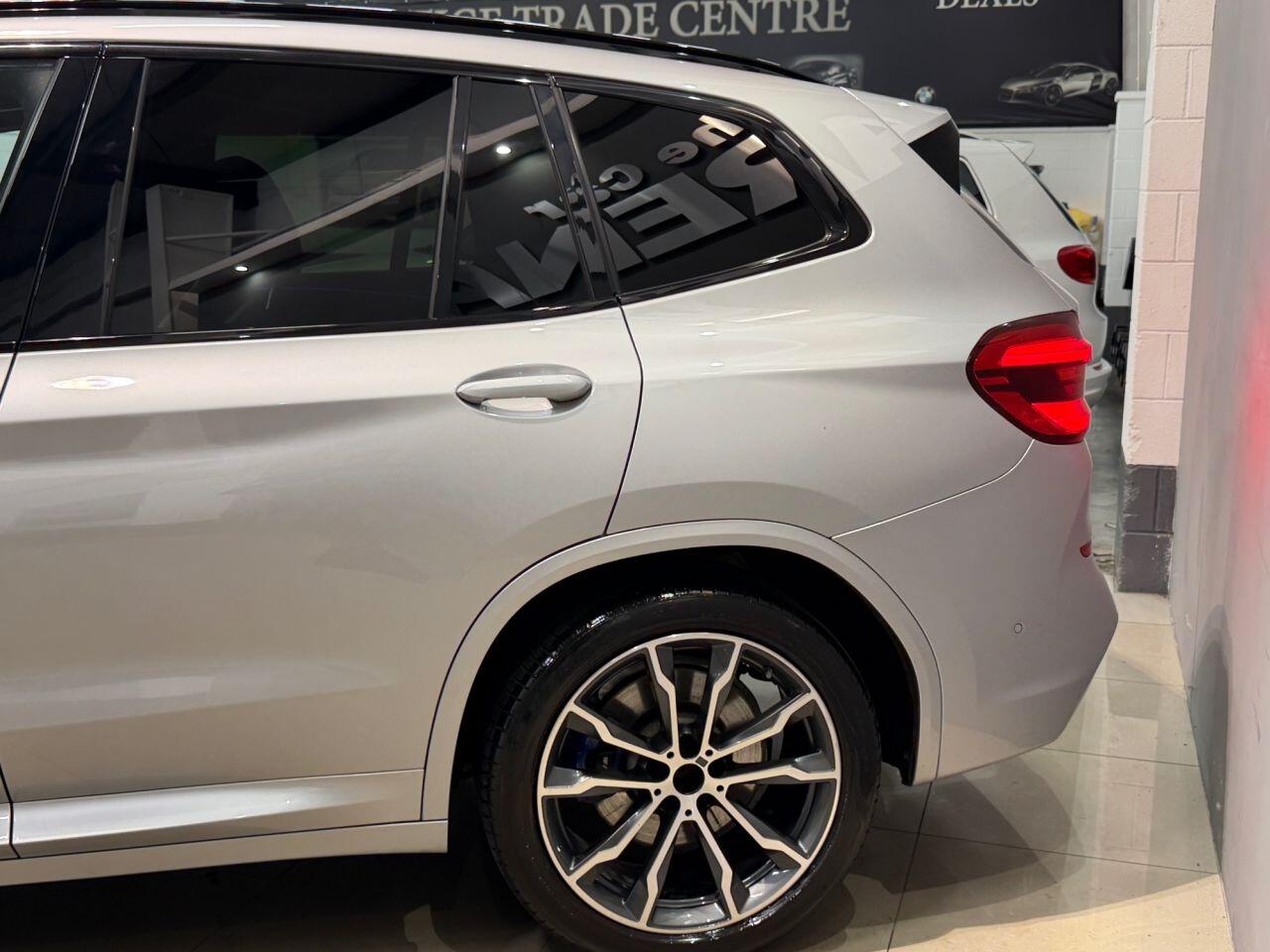 BMW X3 view 4