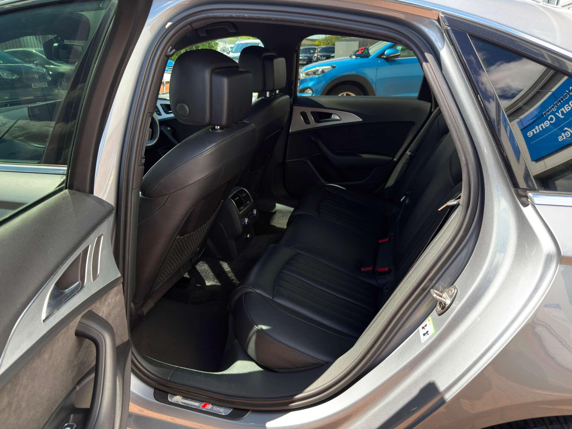 Audi A6 Saloon view 41