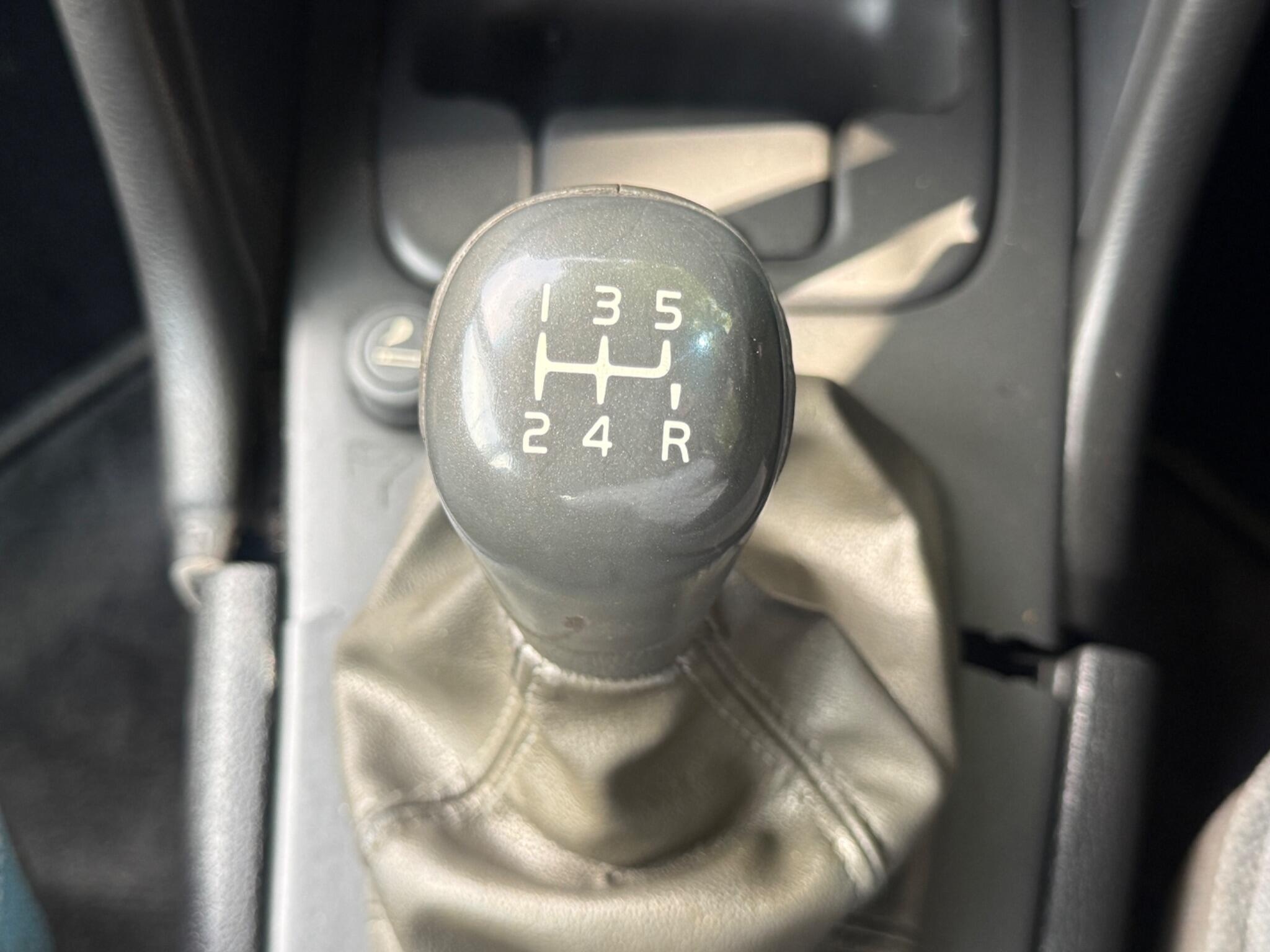Volvo V70 - Image 17