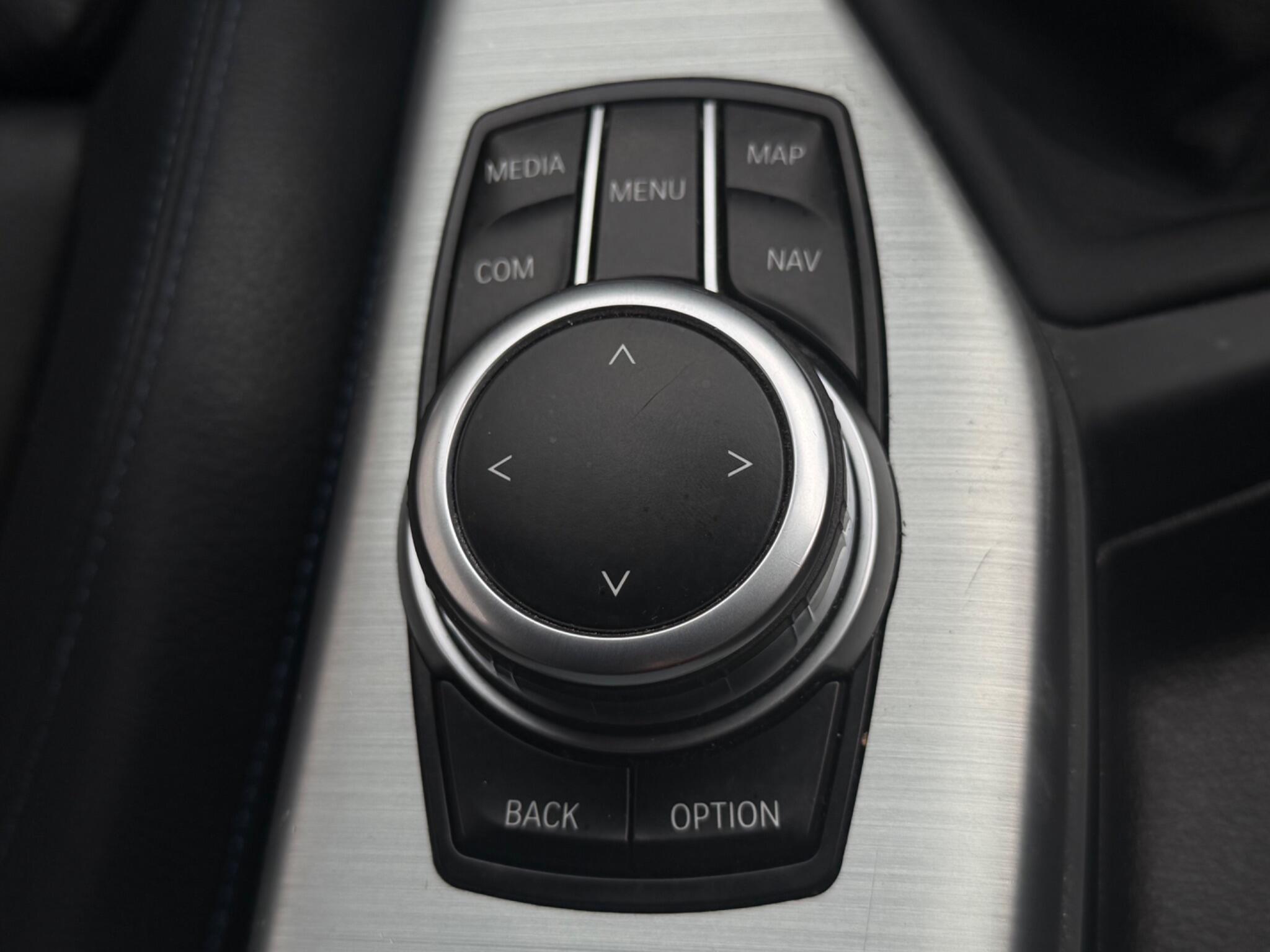 BMW 1 Series view 28