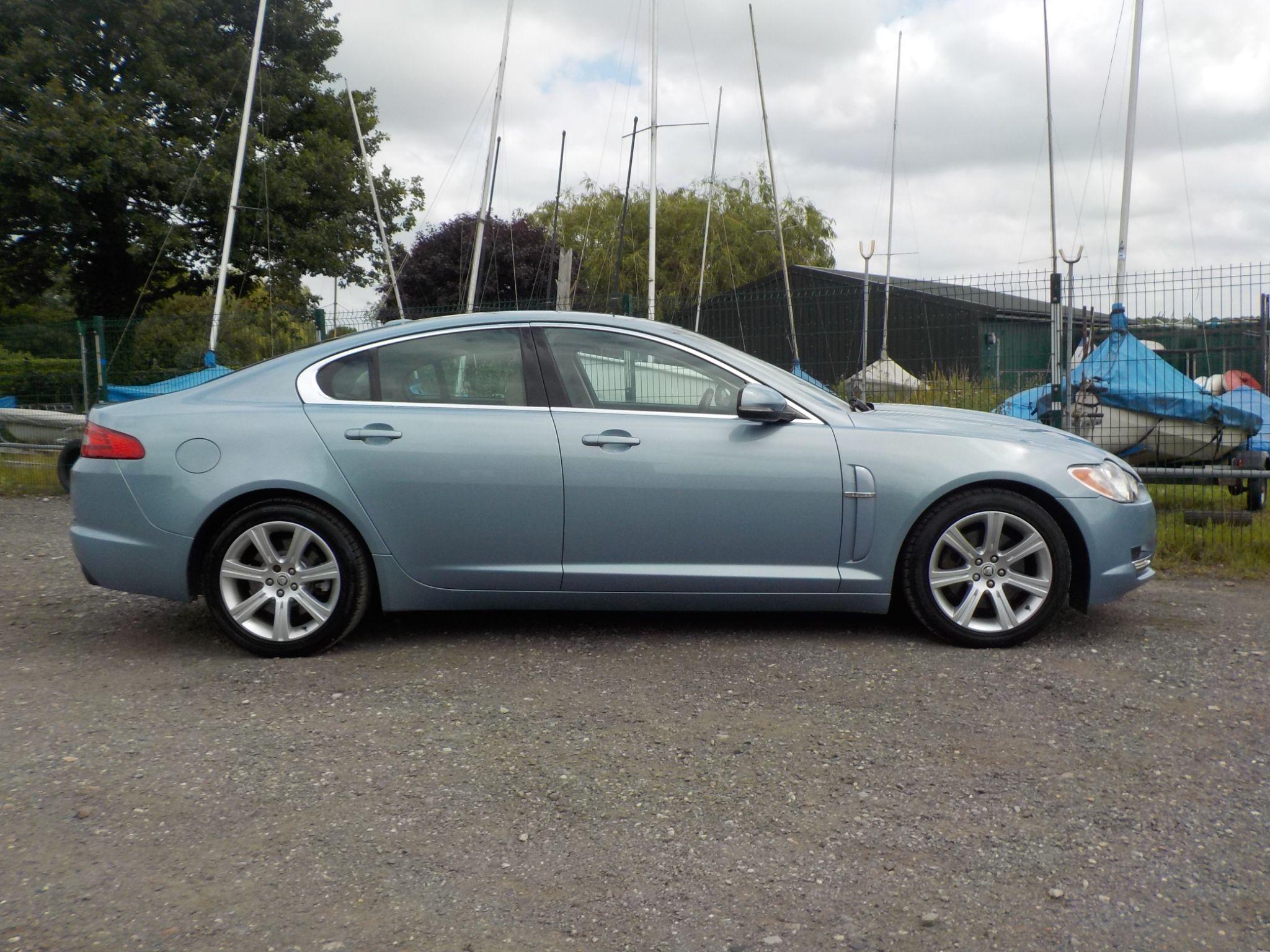 Jaguar XF 3.0d V6 Luxury Auto Euro 5 4dr