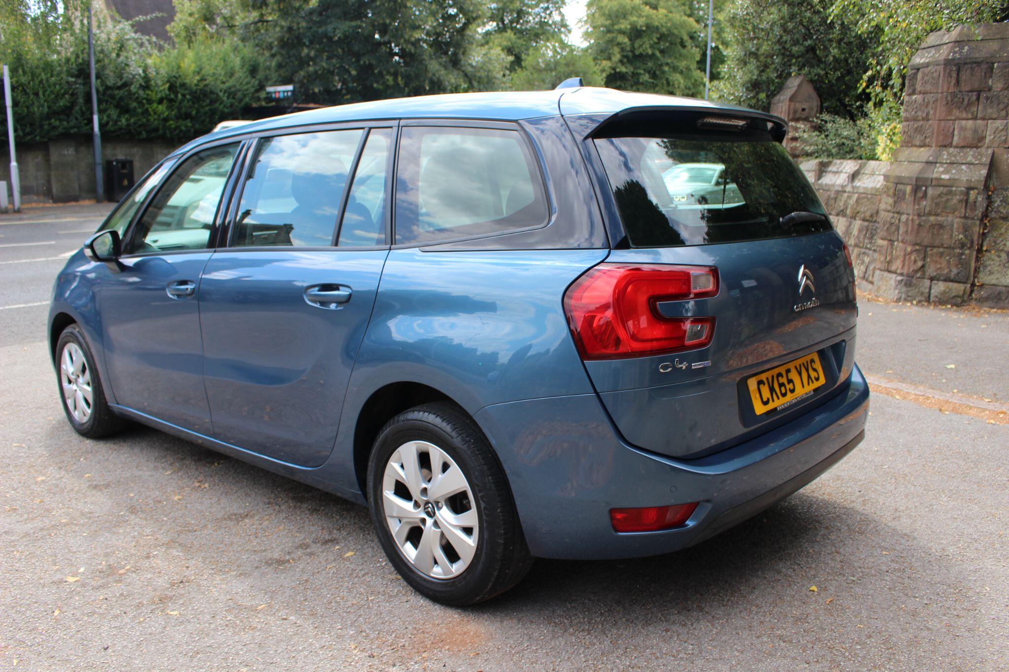 Citroen Grand C4 Picasso view 5
