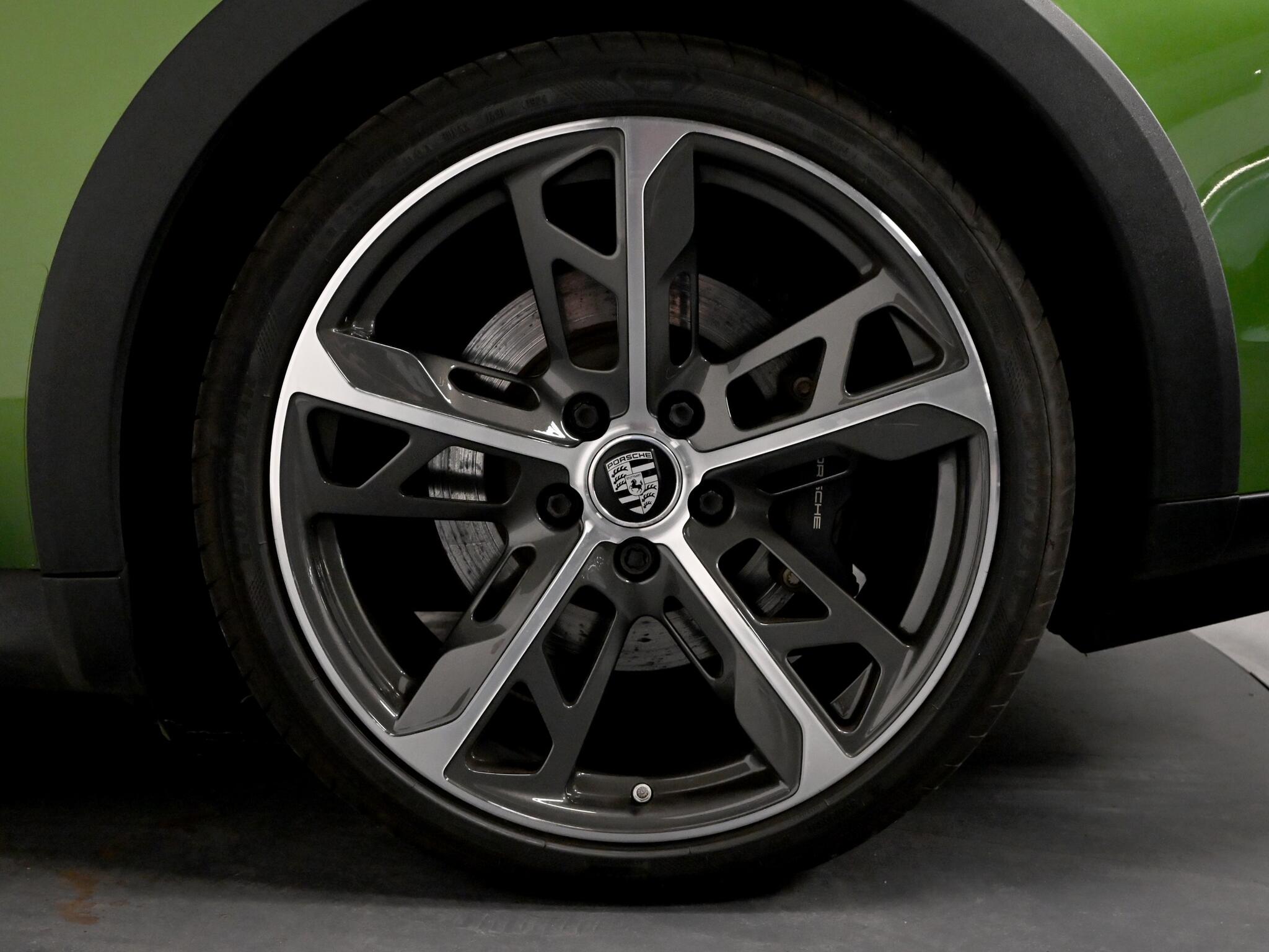 Porsche Taycan view 62