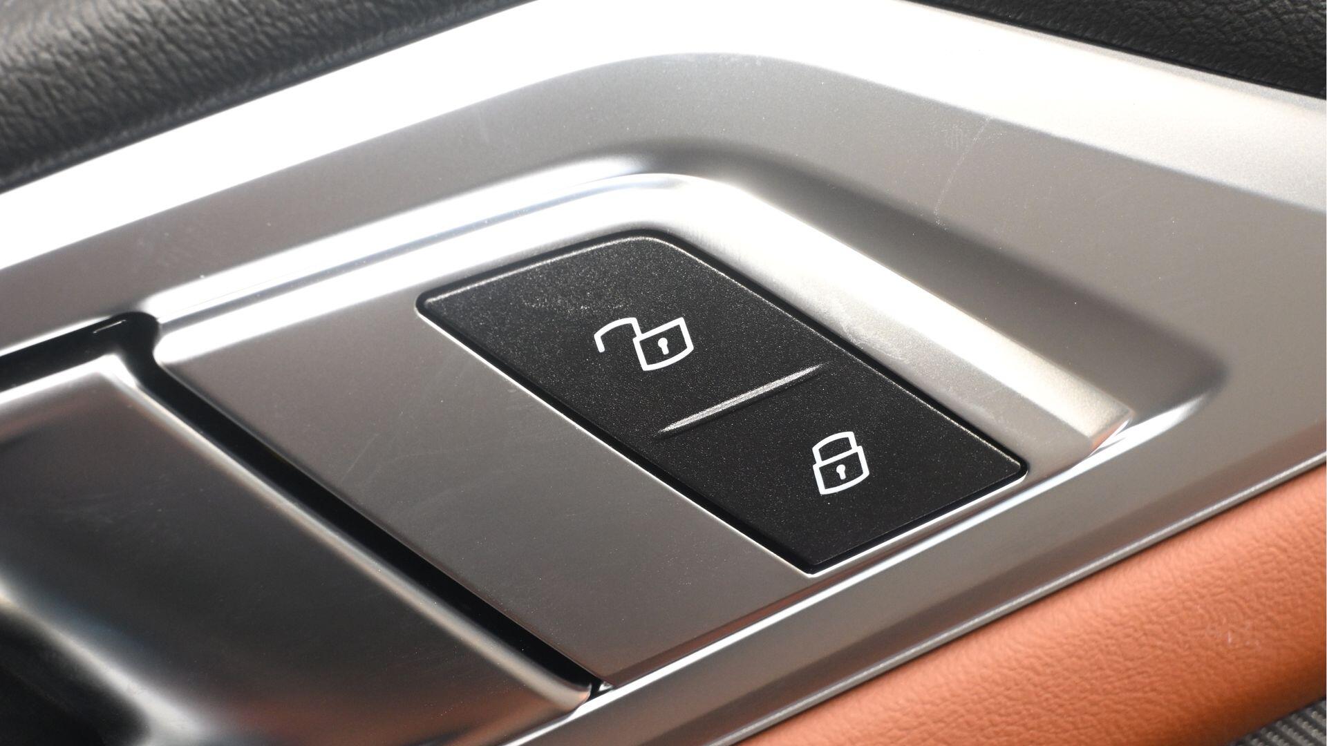 BMW i4 view 29