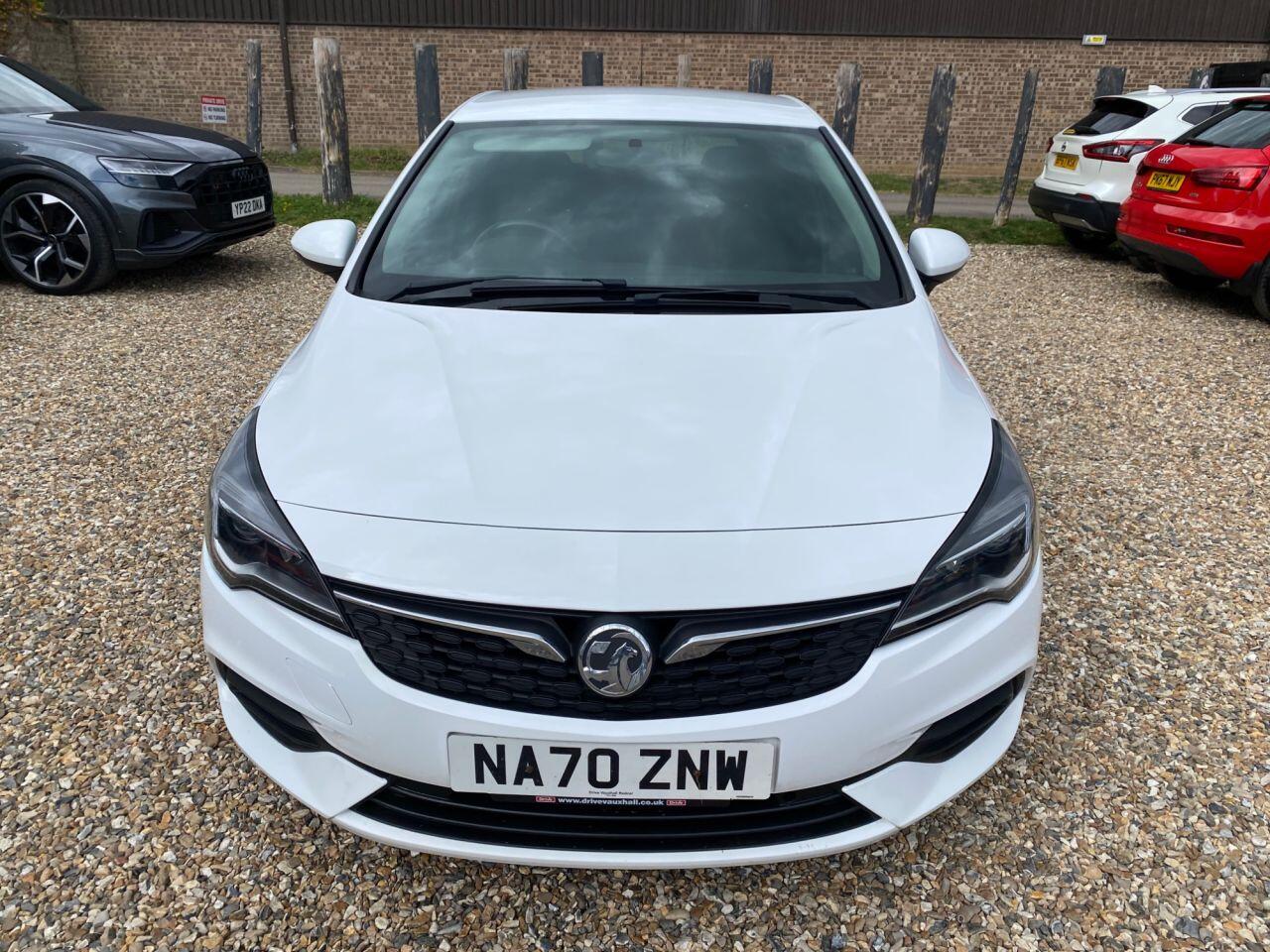 Vauxhall Astra view 3