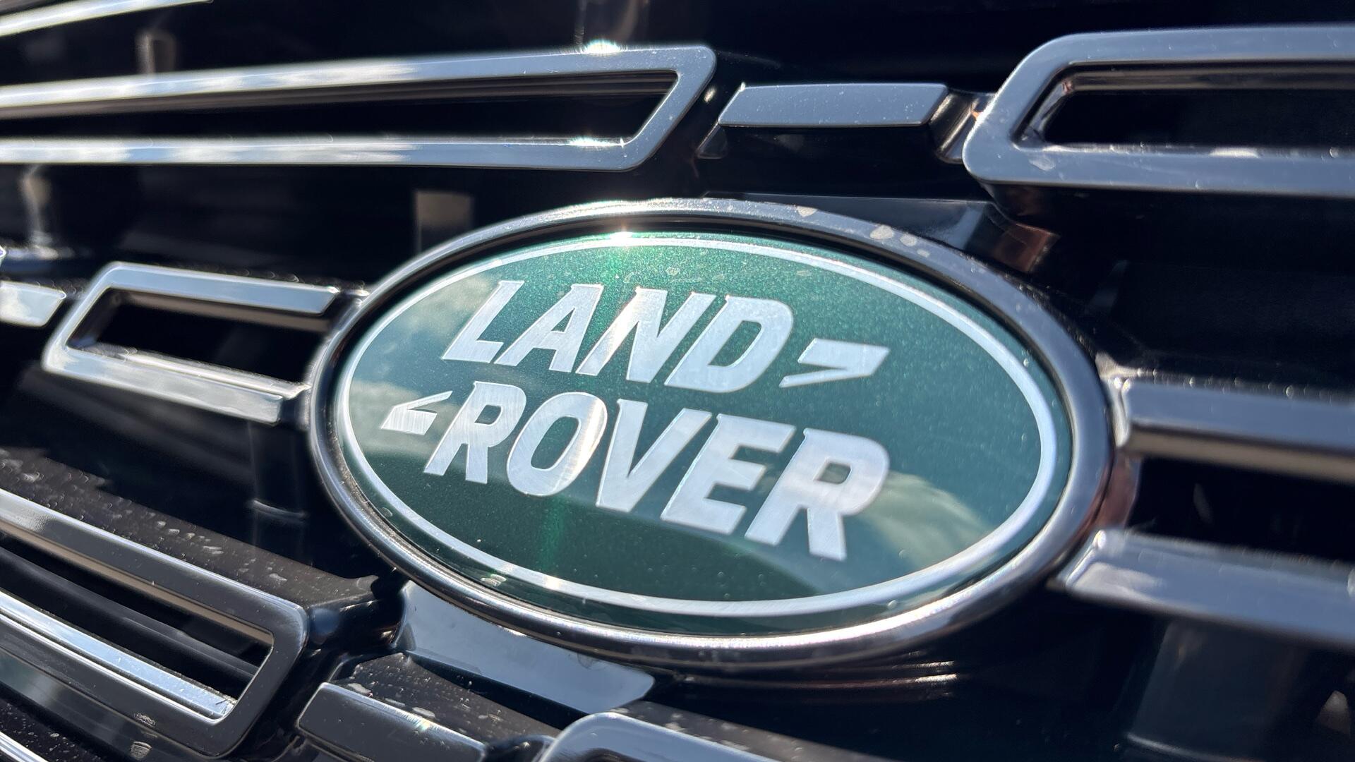 Land Rover Range Rover Sport view 40