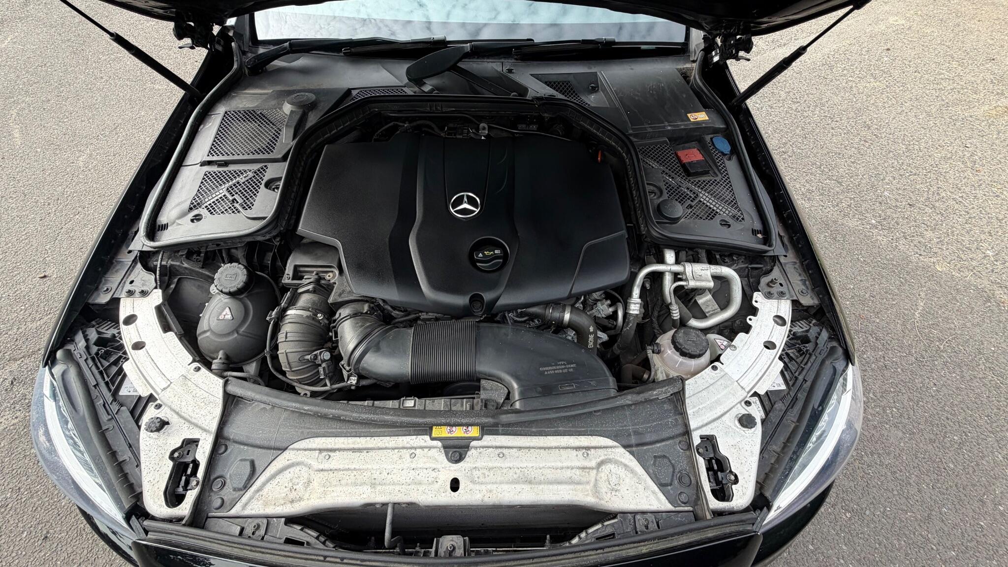 Mercedes-Benz C-Class view 47