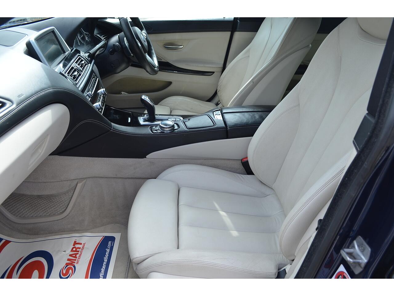 BMW 6 Series view 23