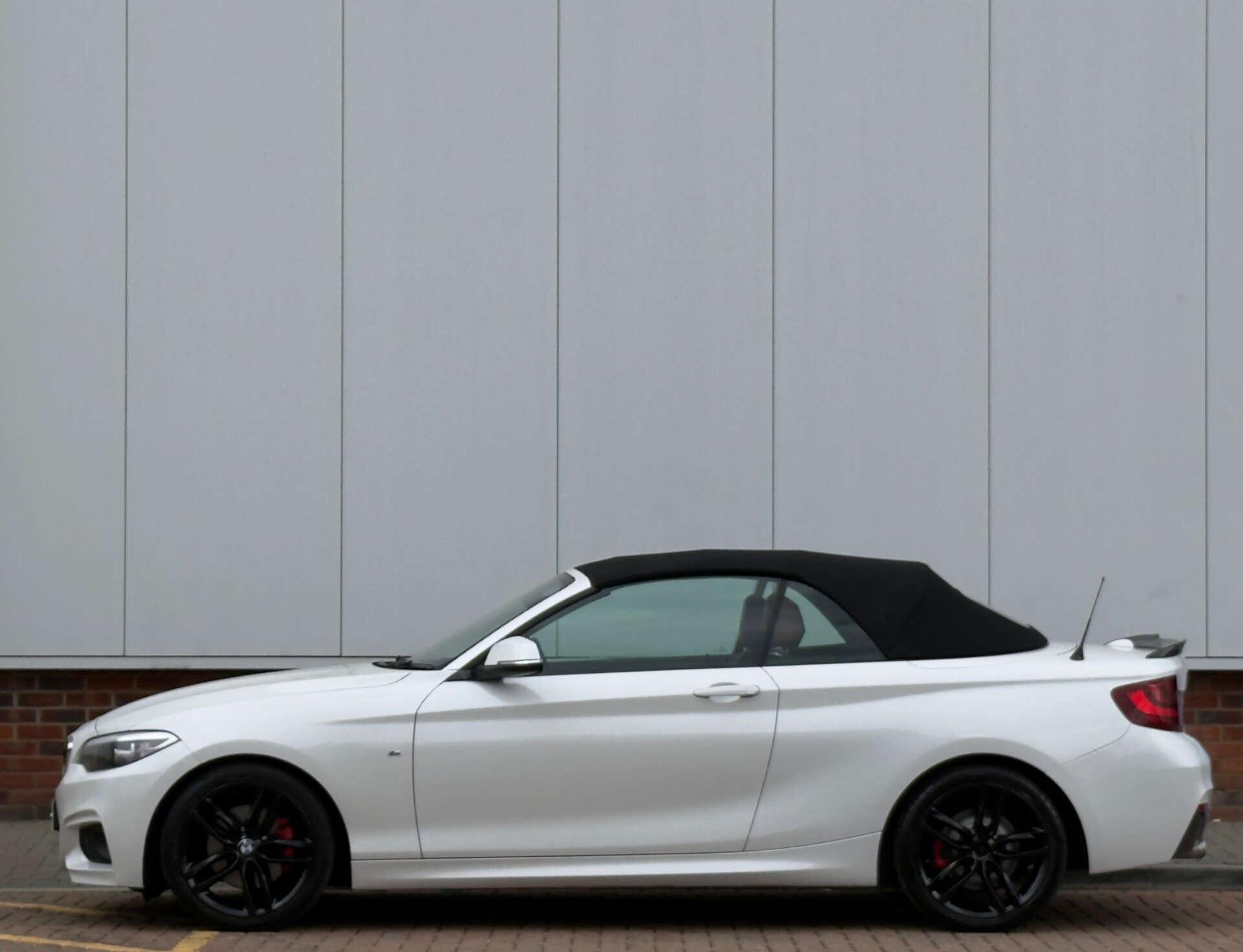 BMW 2 Series view 9