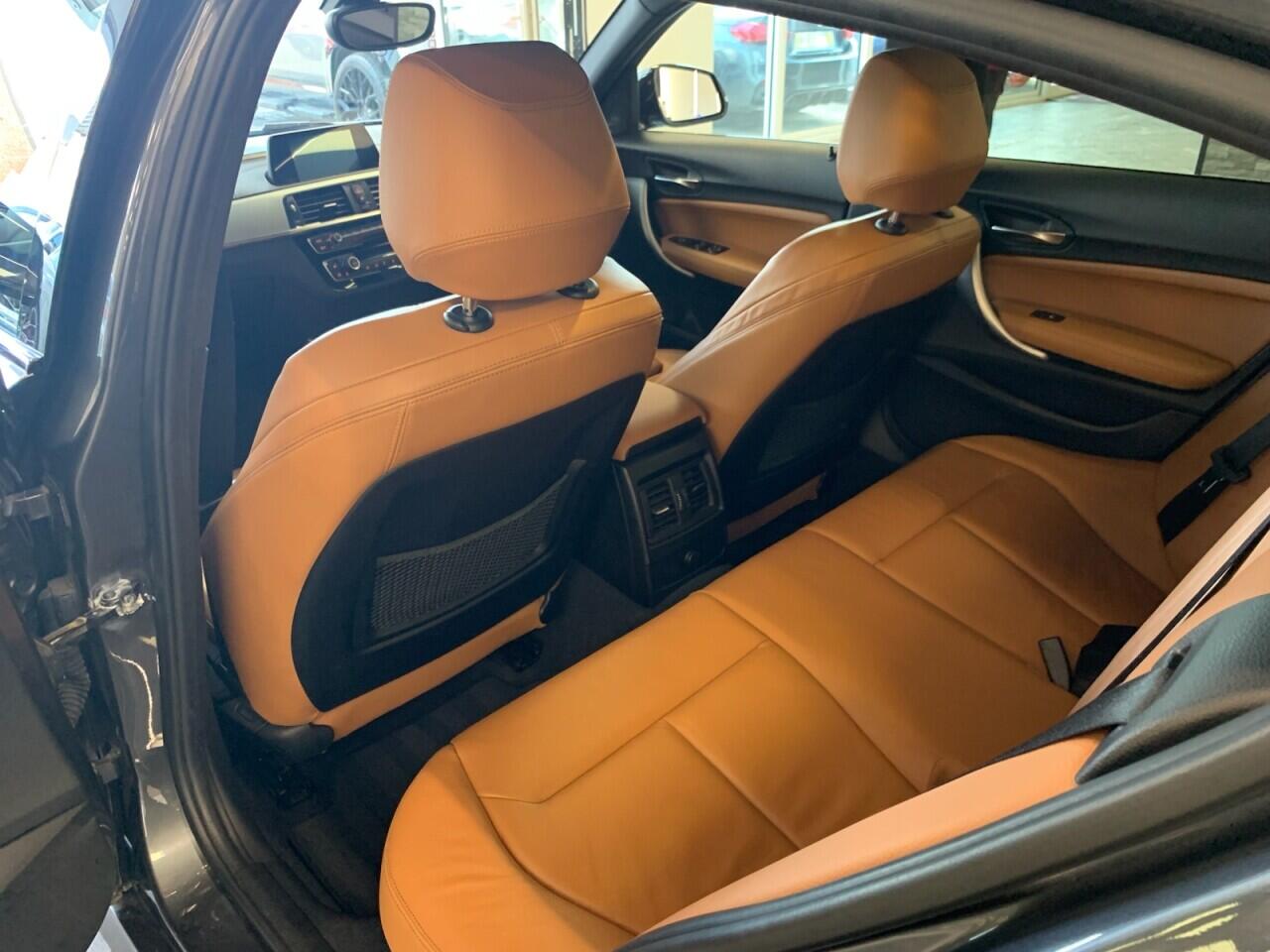 BMW 1 Series view 28