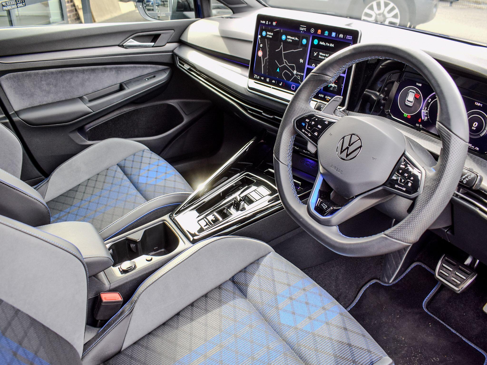 Volkswagen Golf view 14