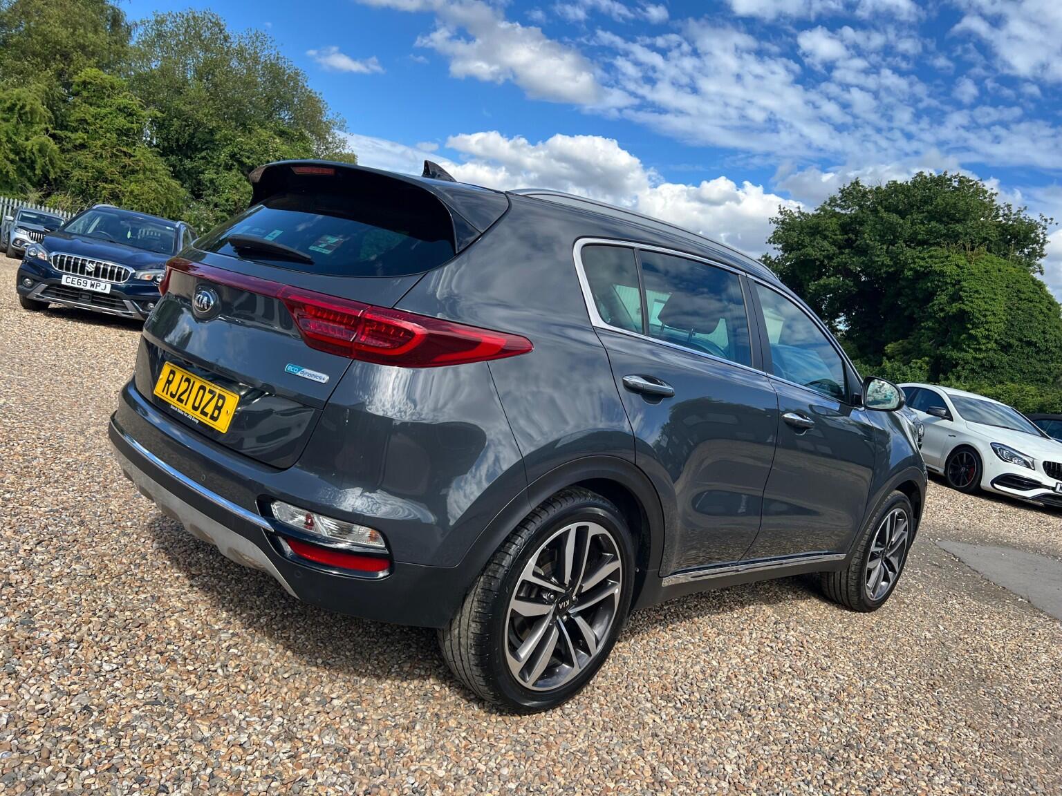Kia Sportage view 3