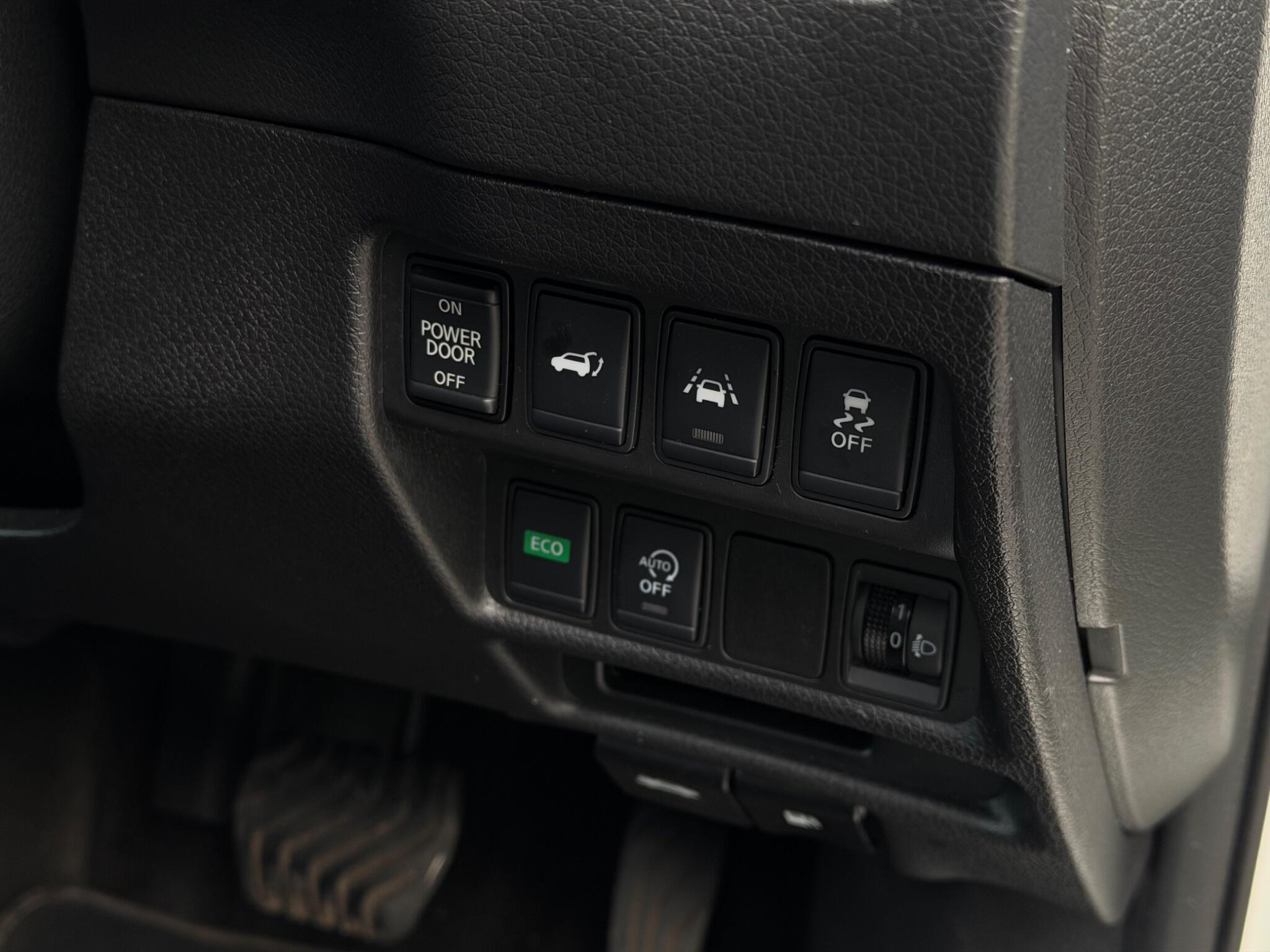 Nissan X-Trail view 20