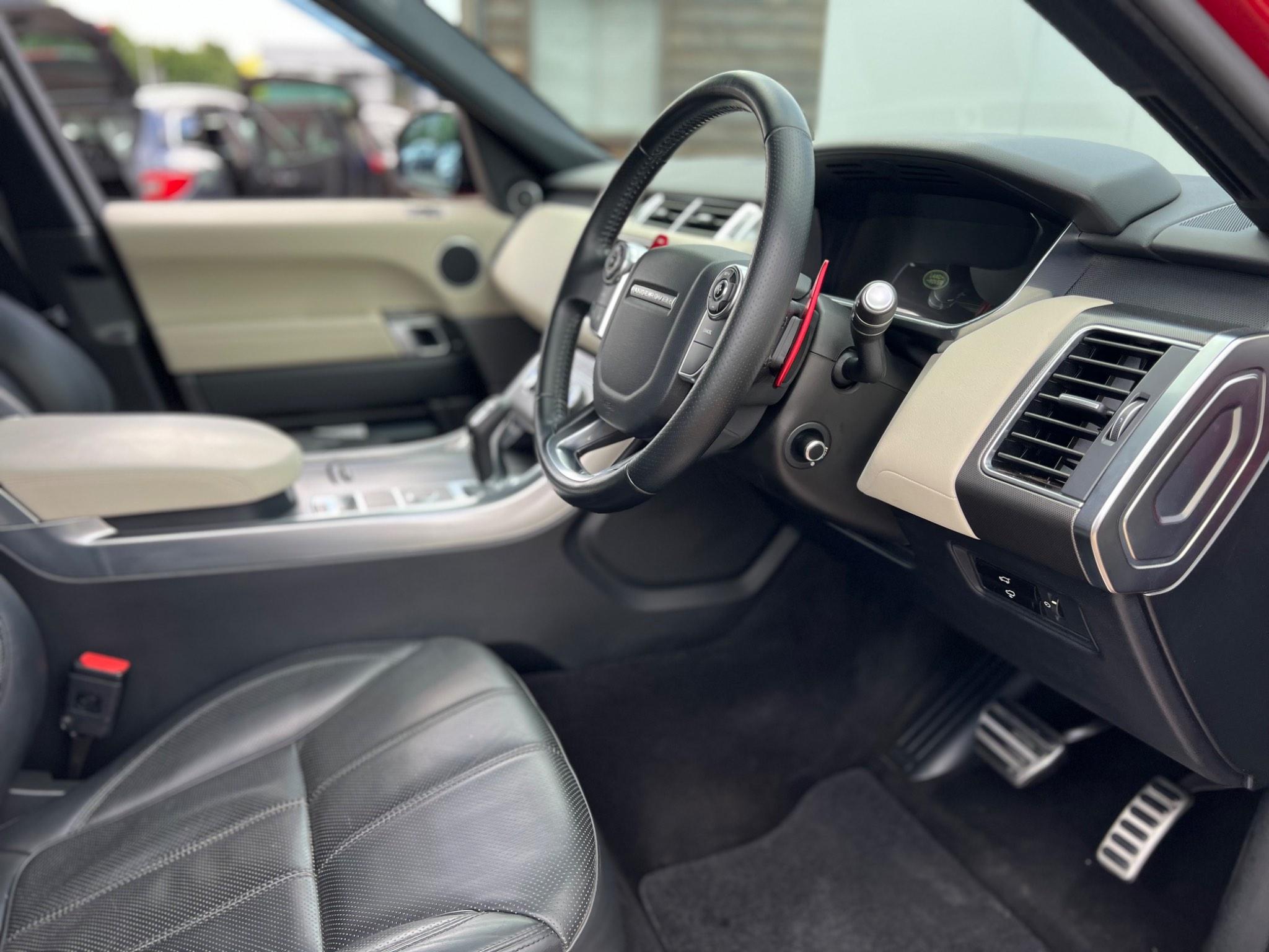 Land Rover Range Rover Sport view 13