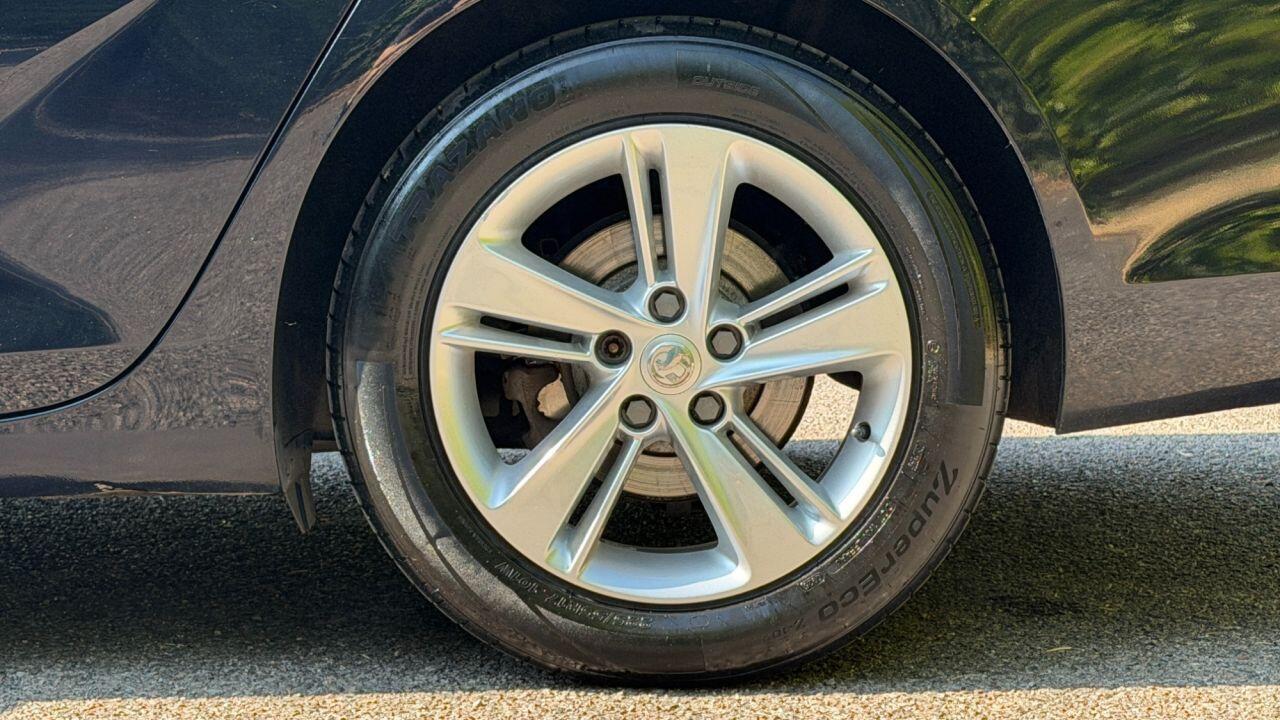 Vauxhall Insignia view 40