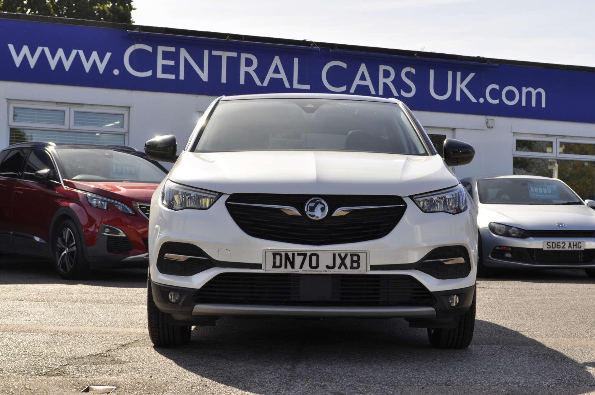 Vauxhall Grandland X view 3