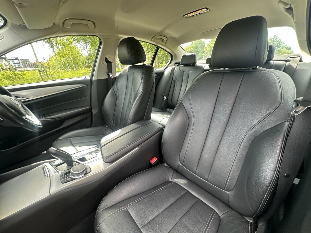 BMW 5 Series view 34