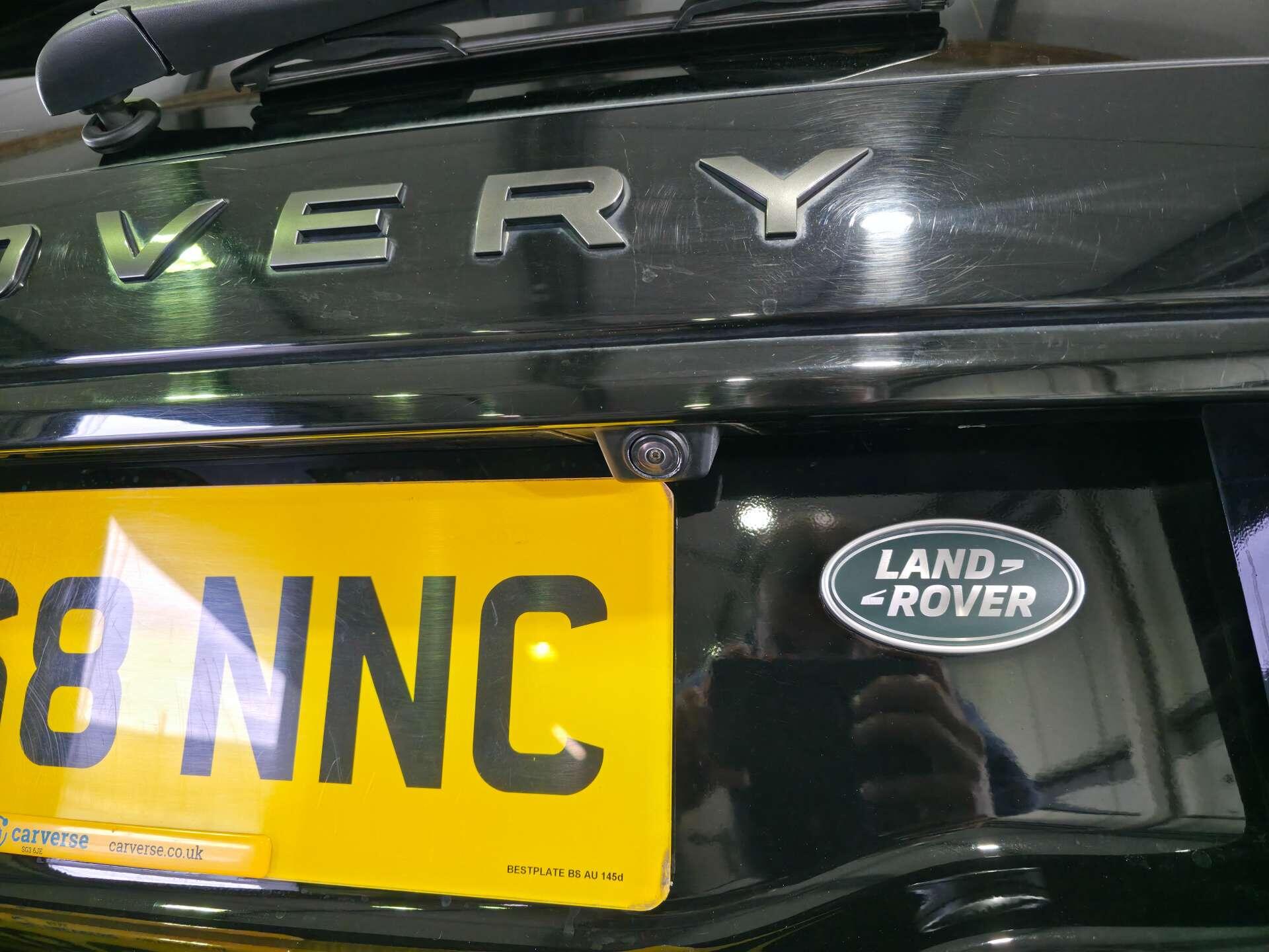 Land Rover Discovery Sport view 22