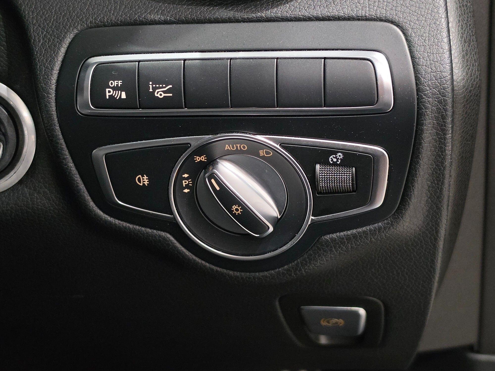 Mercedes-Benz GLC view 96