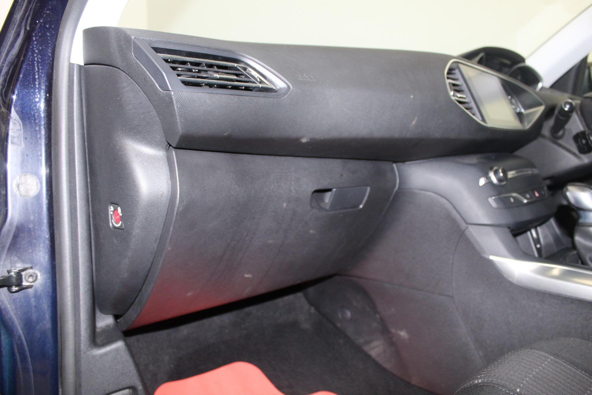 Peugeot 308 view 31