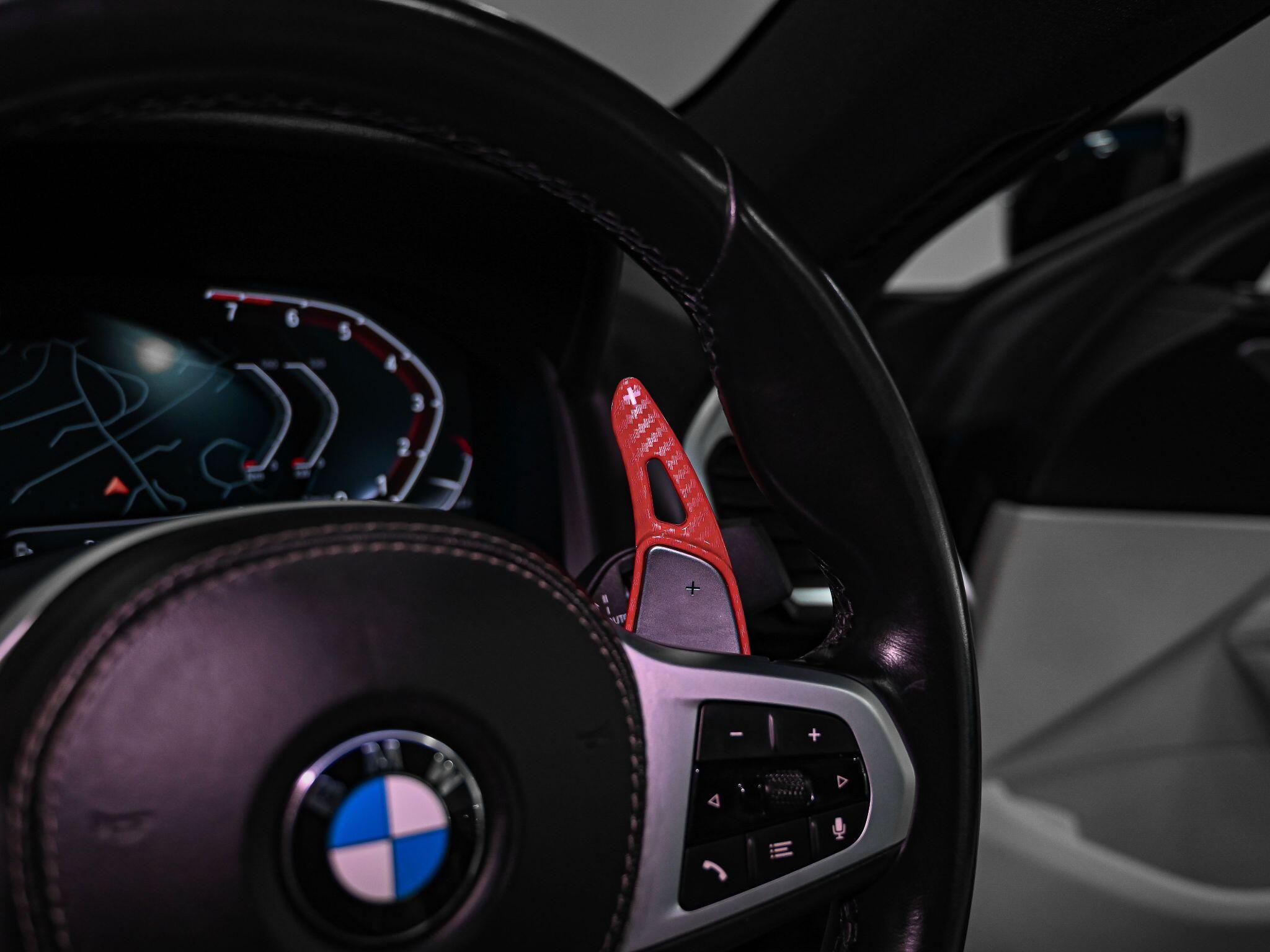 BMW 8 Series view 11