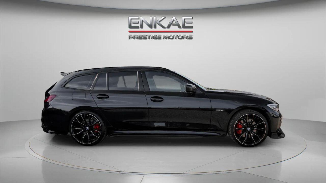BMW 3 Series view 3