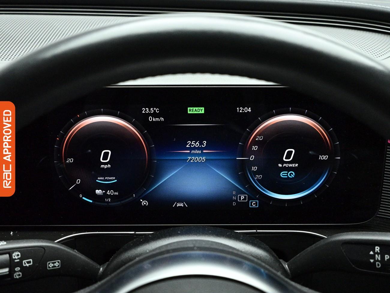 Mercedes-Benz EQC view 11