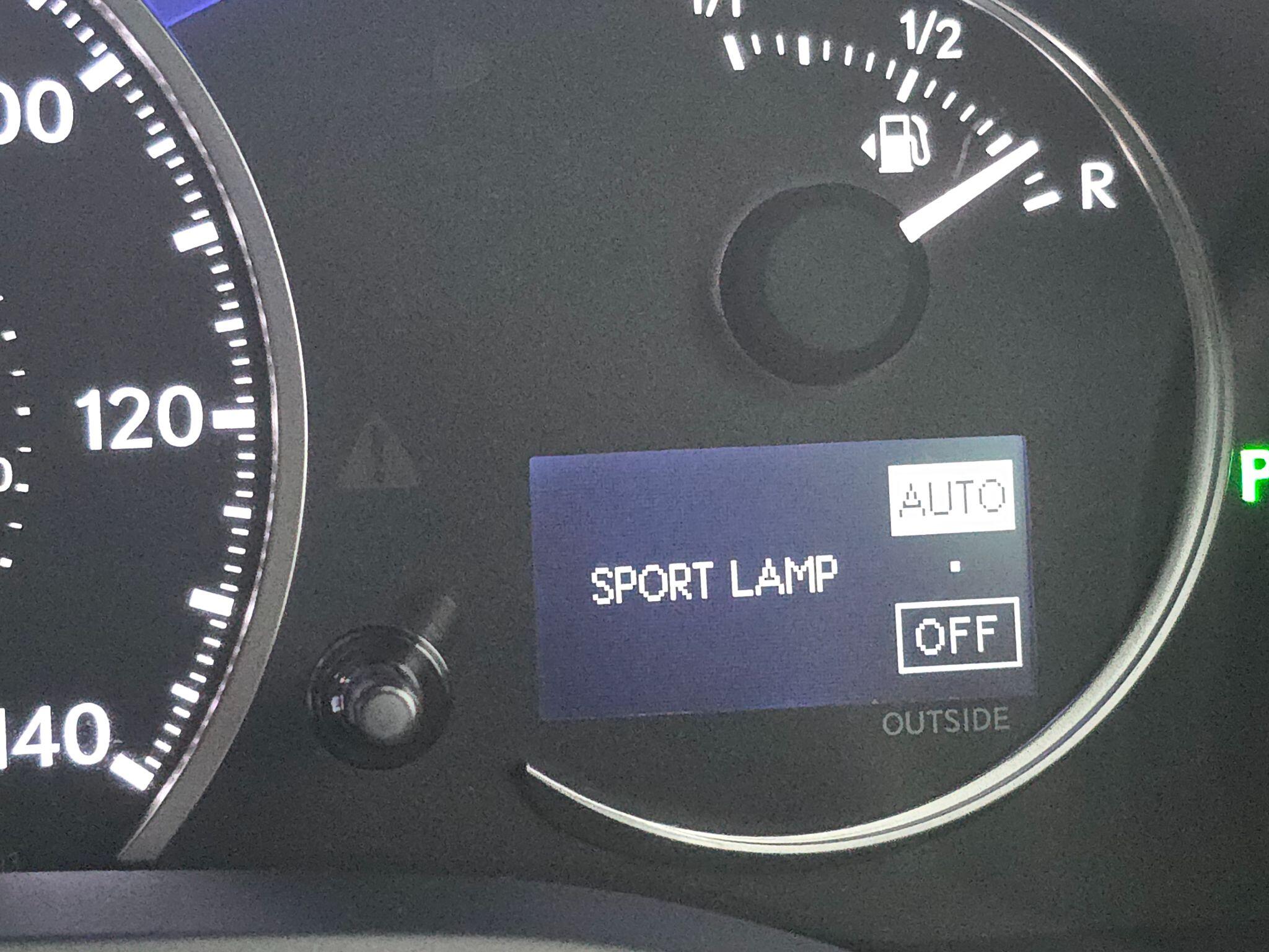 2015 Lexus CT image 75