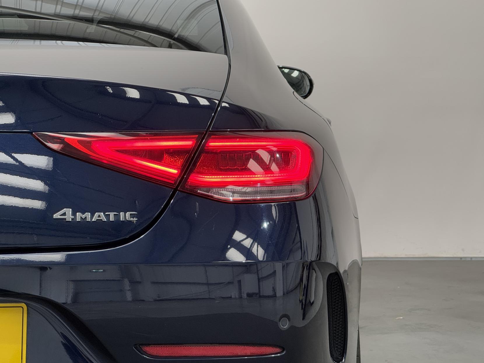 Mercedes-Benz CLS view 15