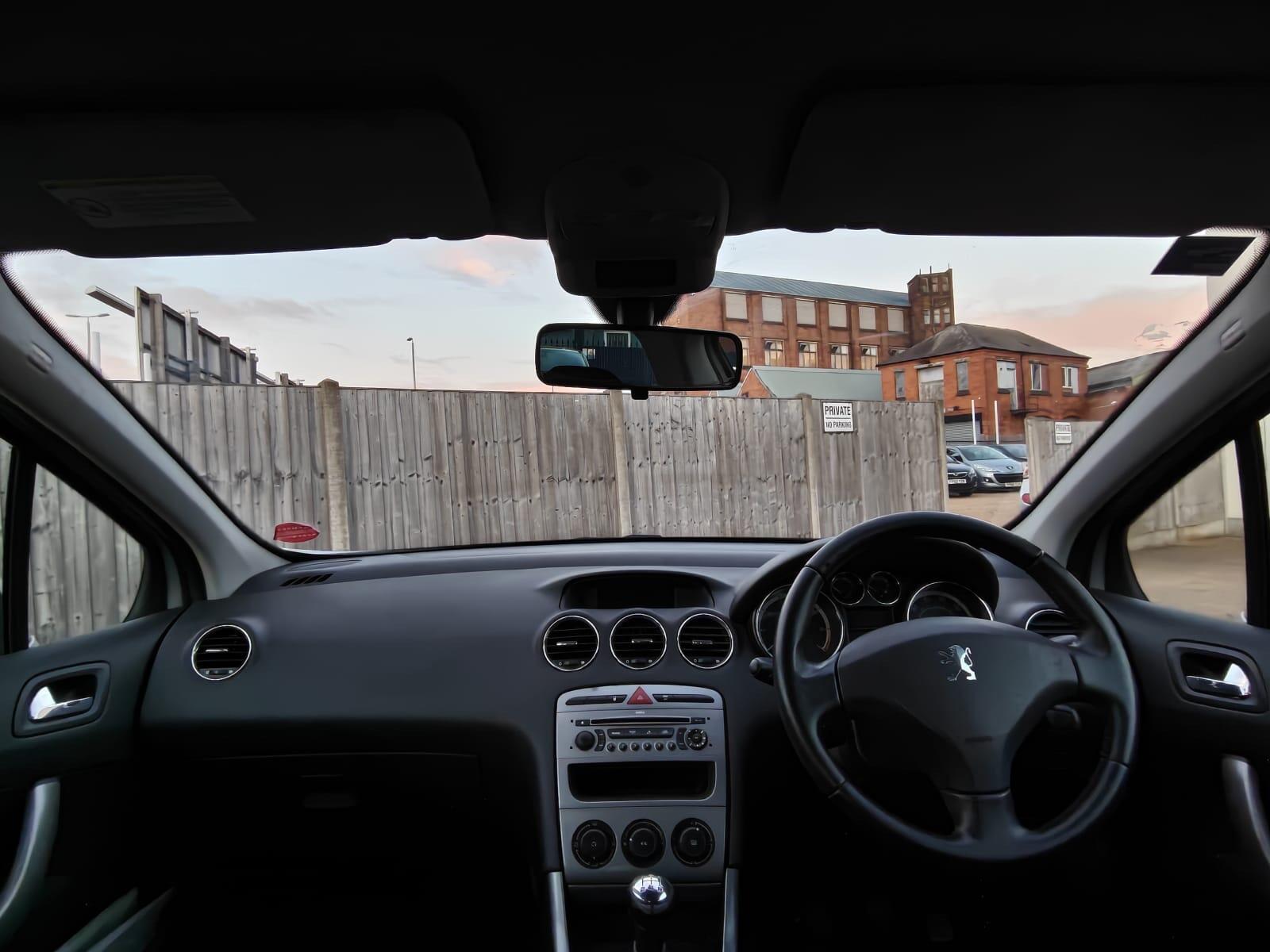 Peugeot 308 view 15