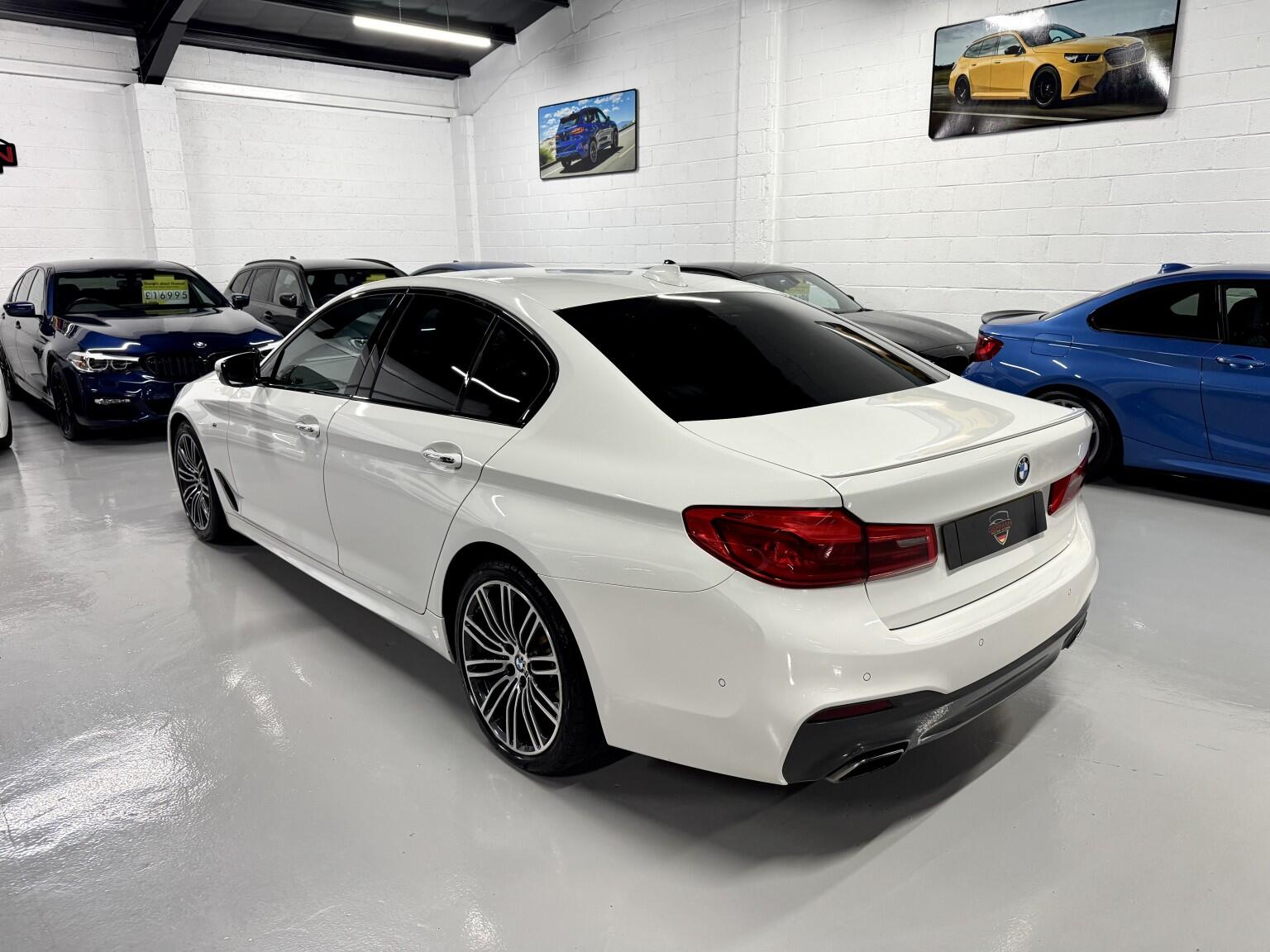BMW 5 Series view 17