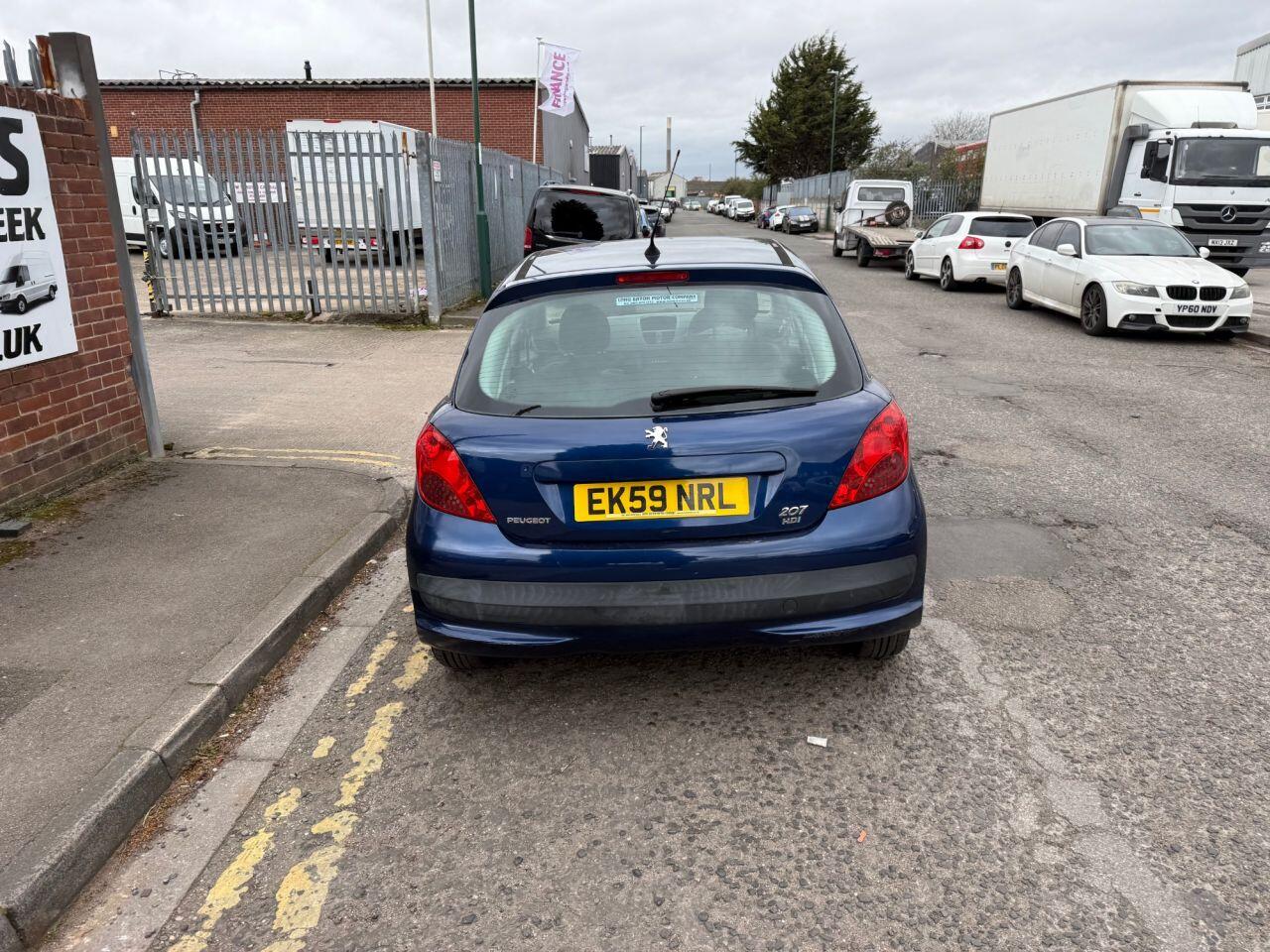 Peugeot 207 view 5
