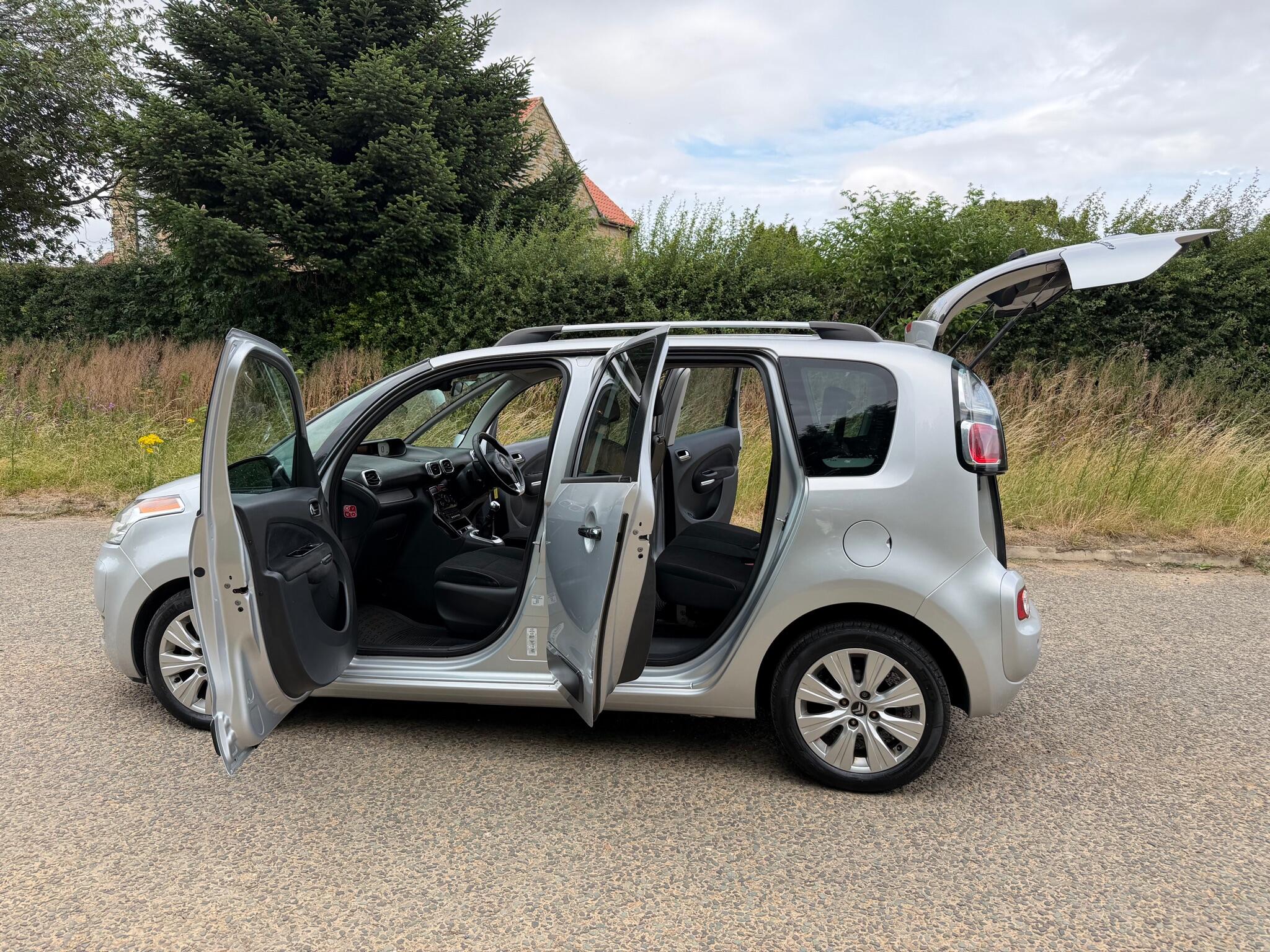 Citroen C3 Picasso view 20