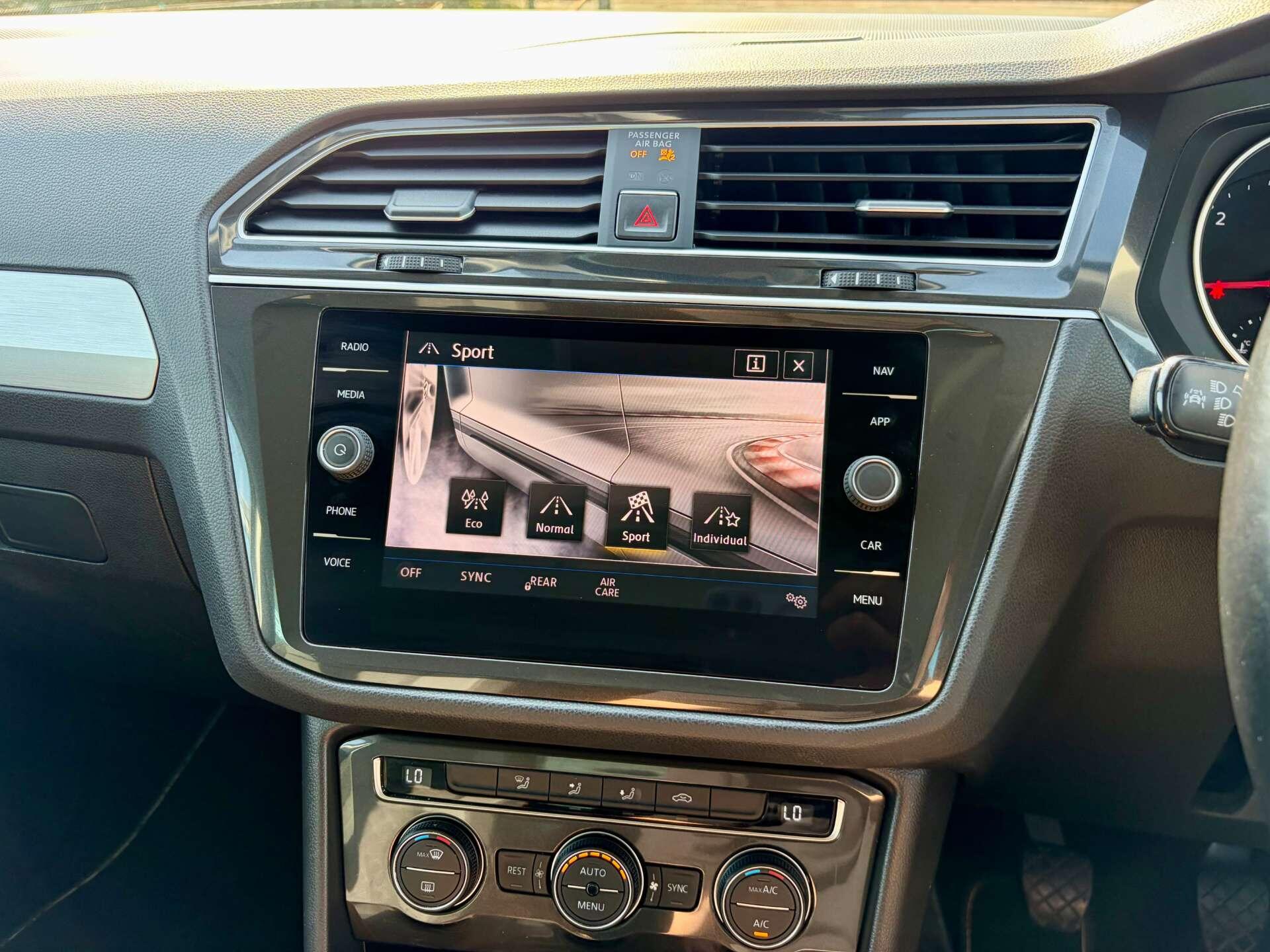 Volkswagen Tiguan view 55
