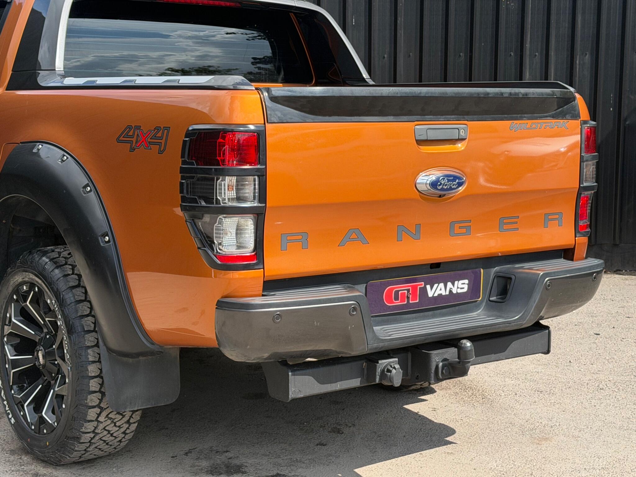 Ford Ranger view 18
