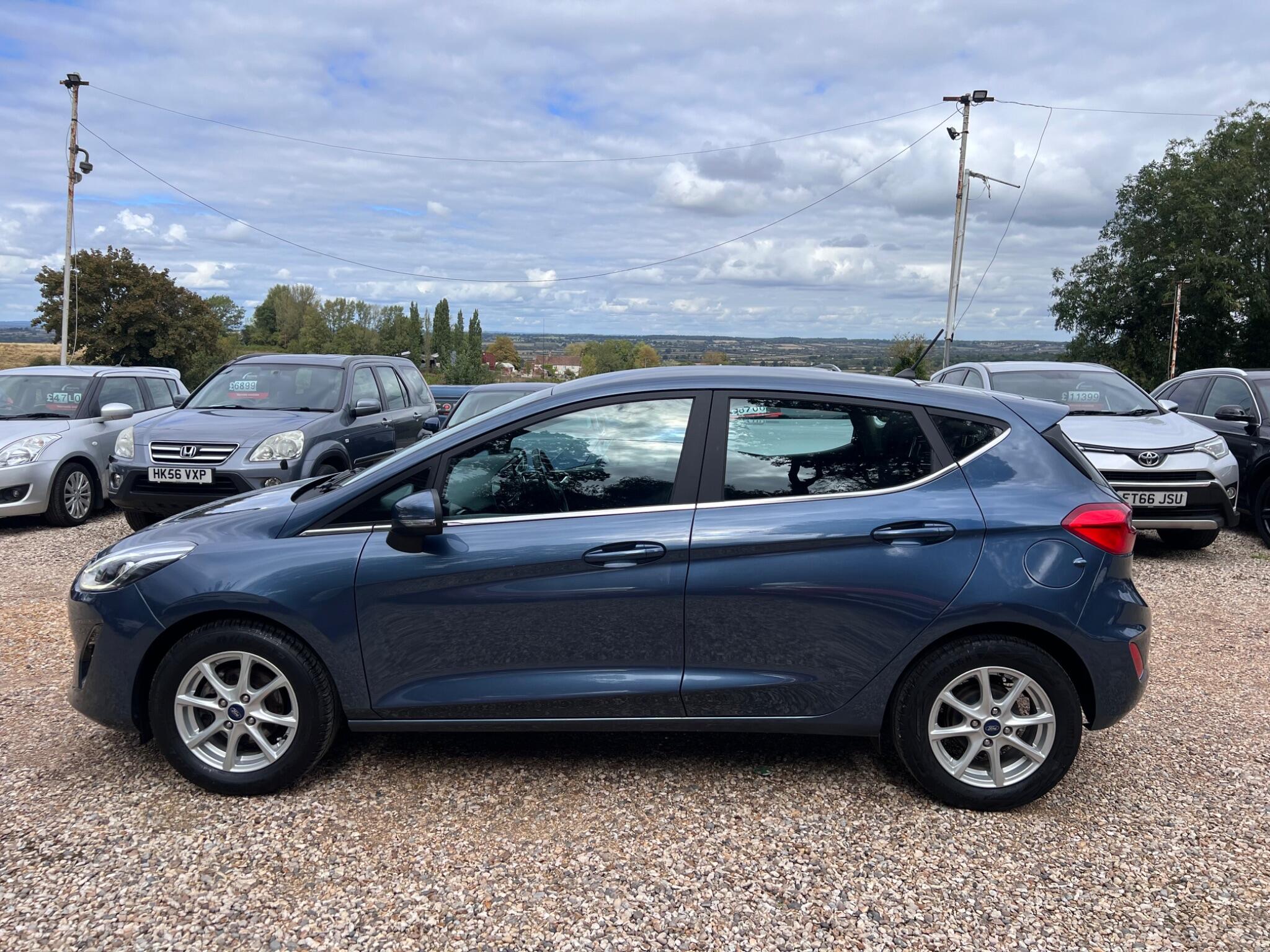Ford Fiesta view 13