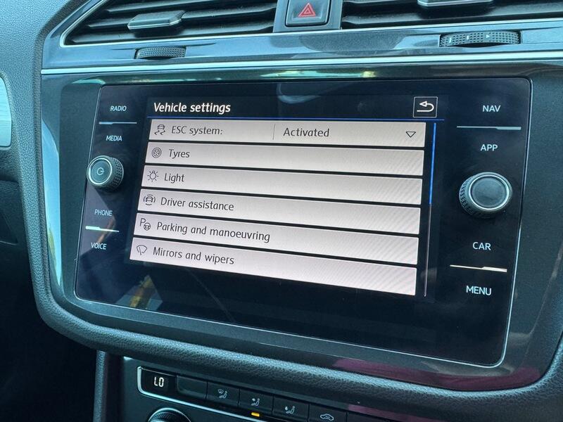 Volkswagen Tiguan view 27