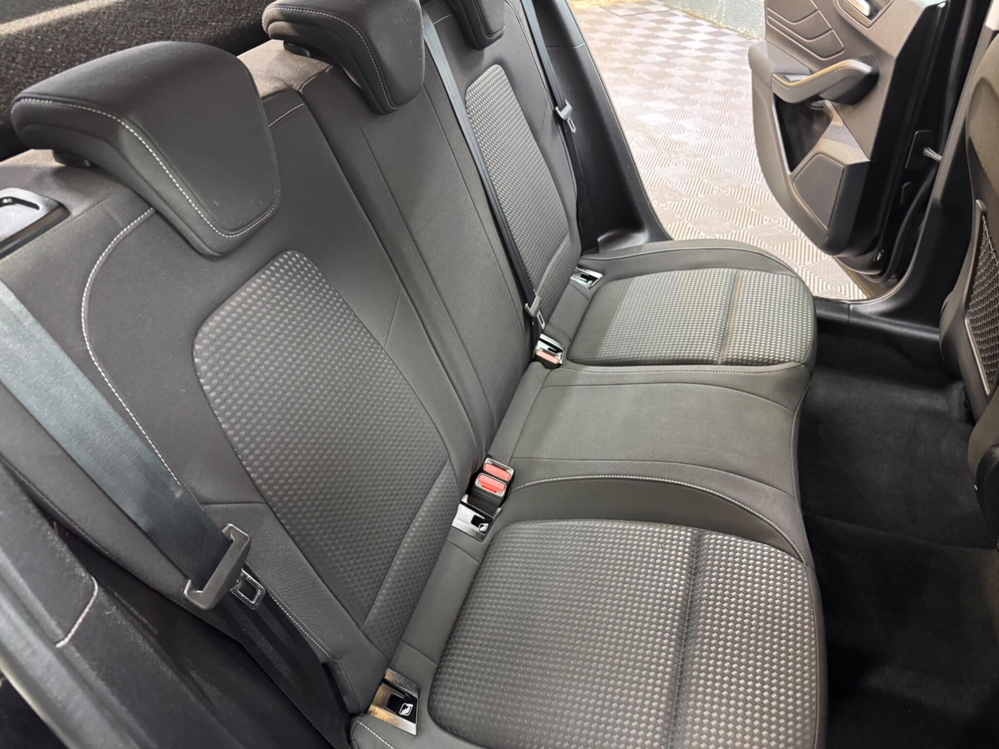 Ford Focus view 36