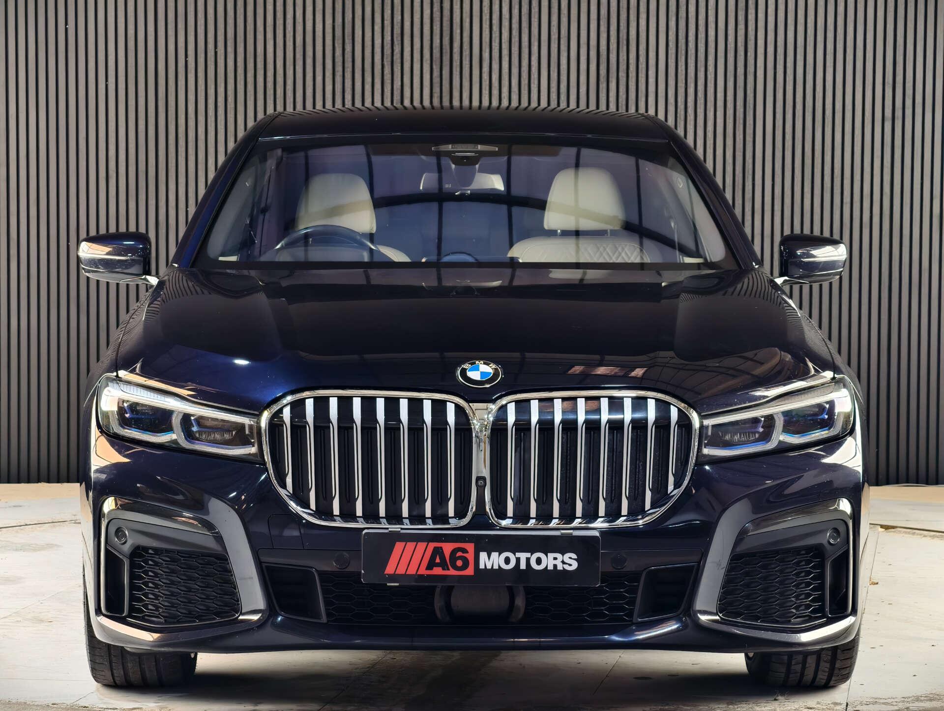BMW 7 Series view 5