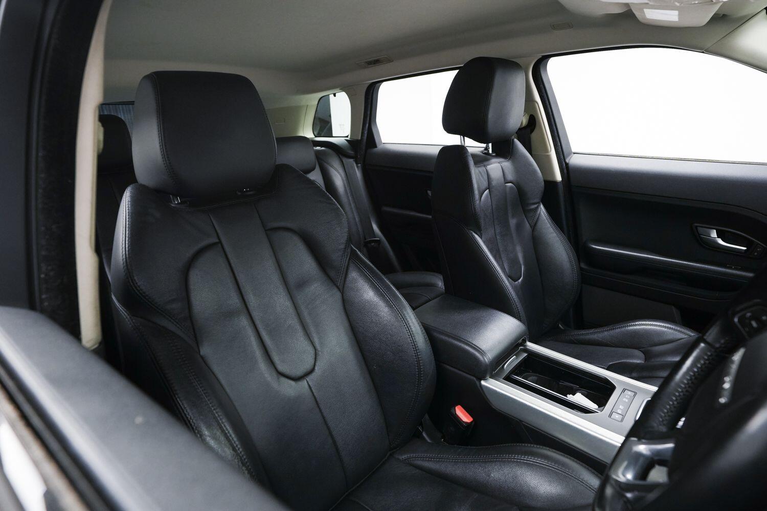 Land Rover Range Rover Evoque view 12