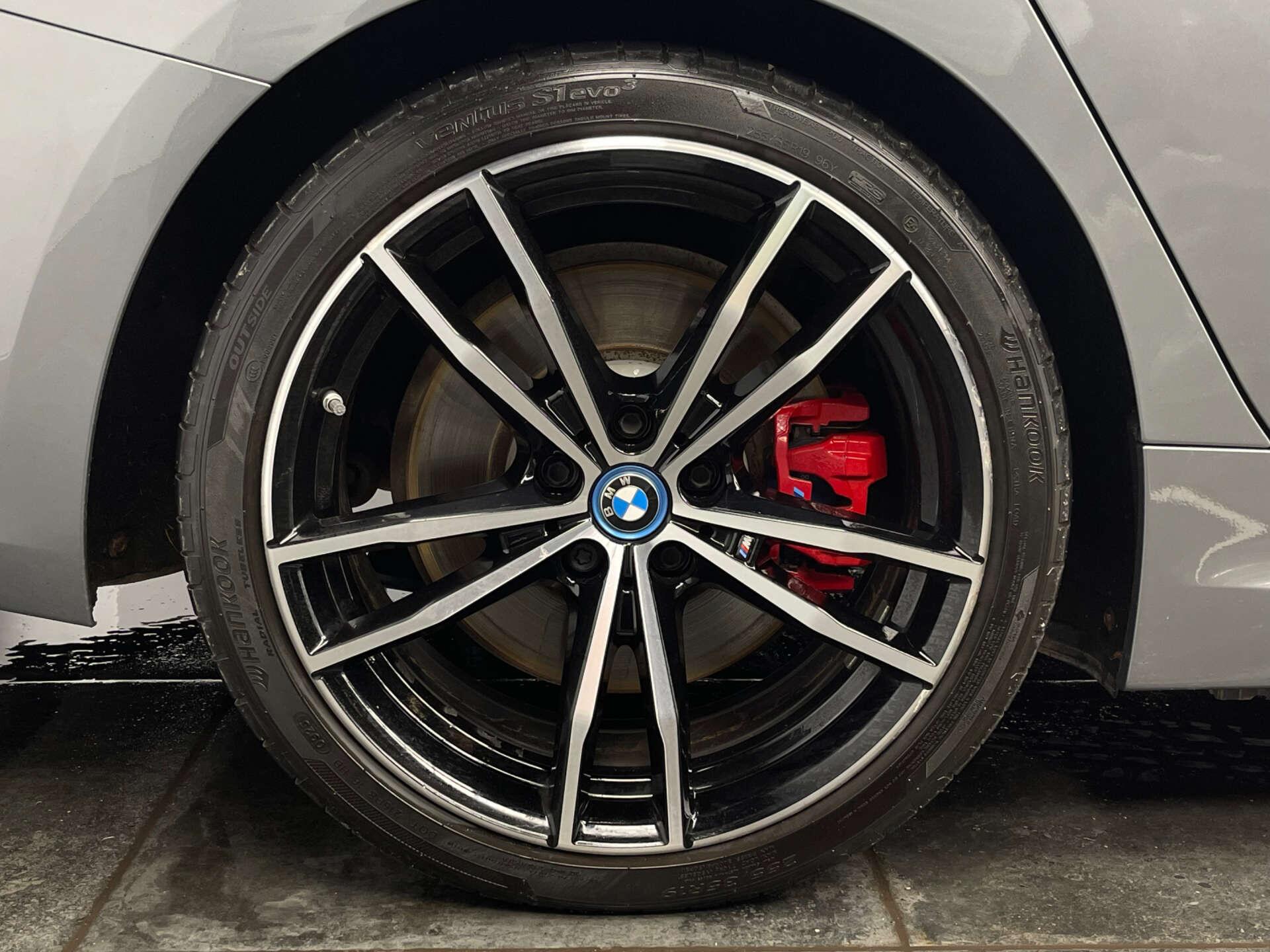 BMW 3 Series view 31