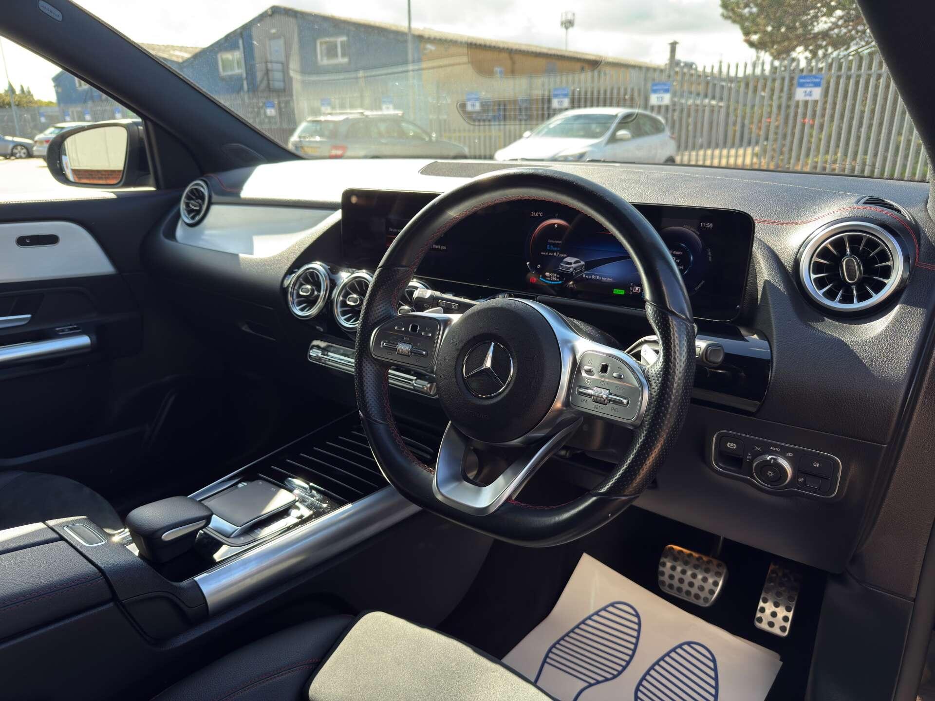 Mercedes-Benz EQA view 14