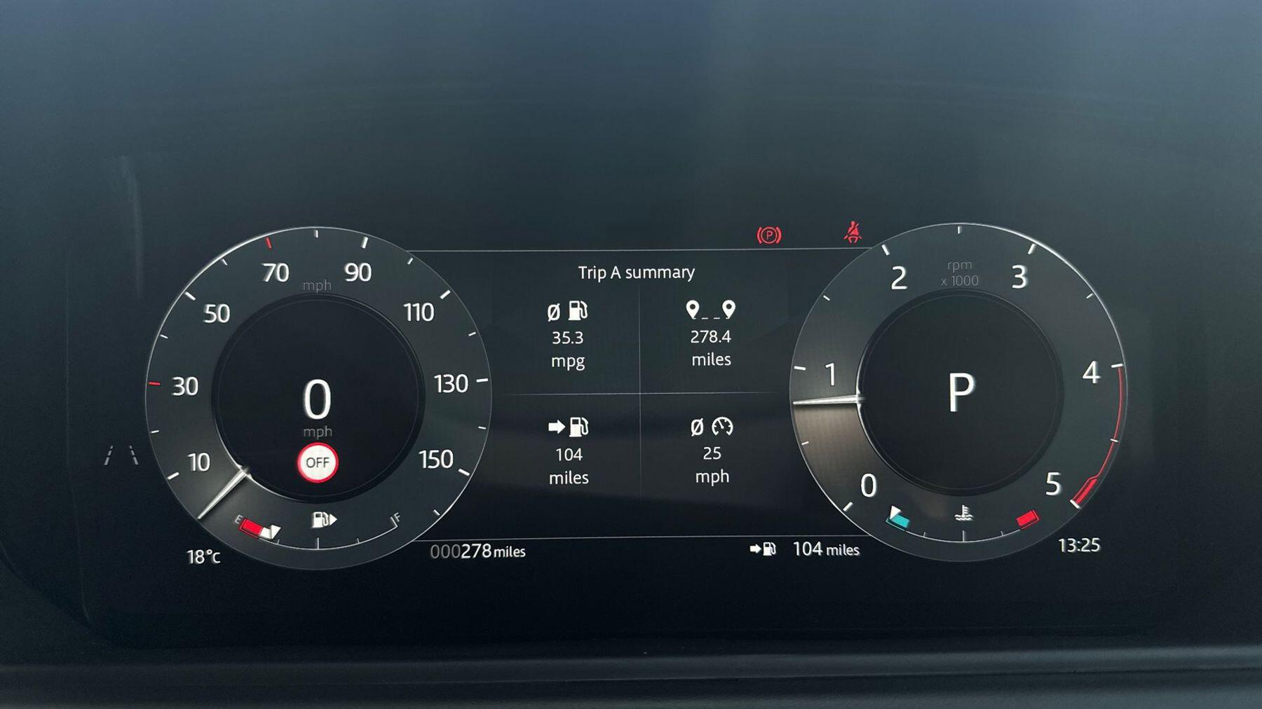Land Rover Range Rover Velar view 16